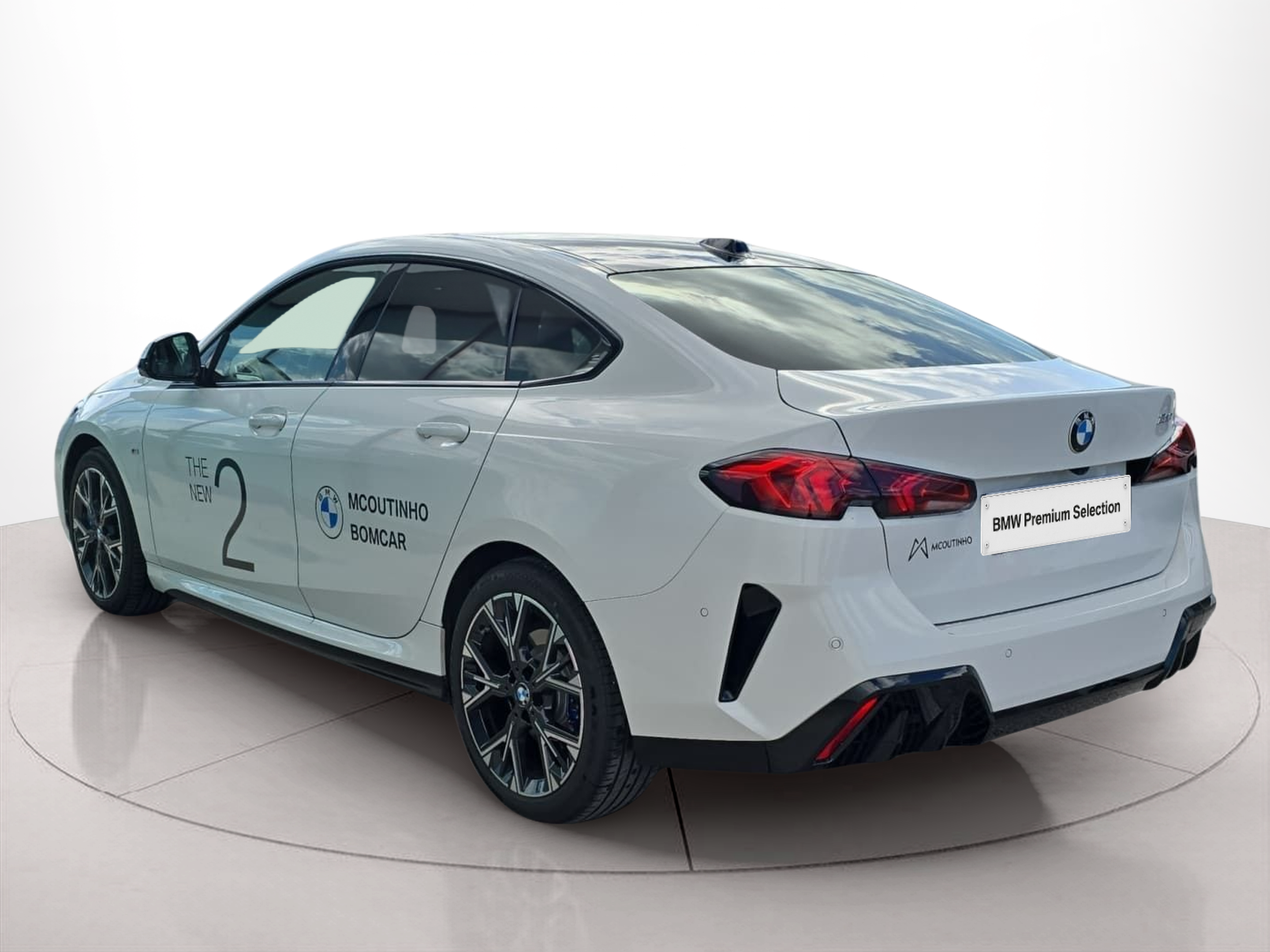 BMW Série 2 220d Gran Coupé color Blanco. Año 2025. 125KW(170CV). Gasolina. En concesionario MCoutinho Bomcar Leiria de Leiria