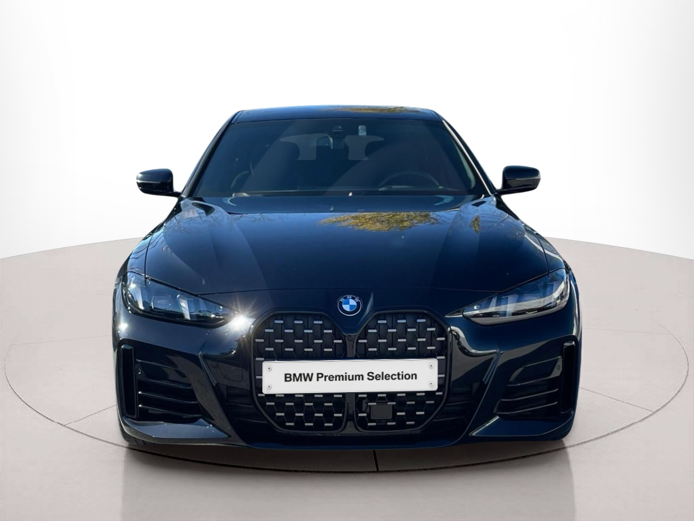 Fotos de BMW Série 4 420d Berlina color Negro. Año 2025. 140KW(190CV). Diesel. En concesionario MCoutinho Bomcar Coimbra de Coimbra