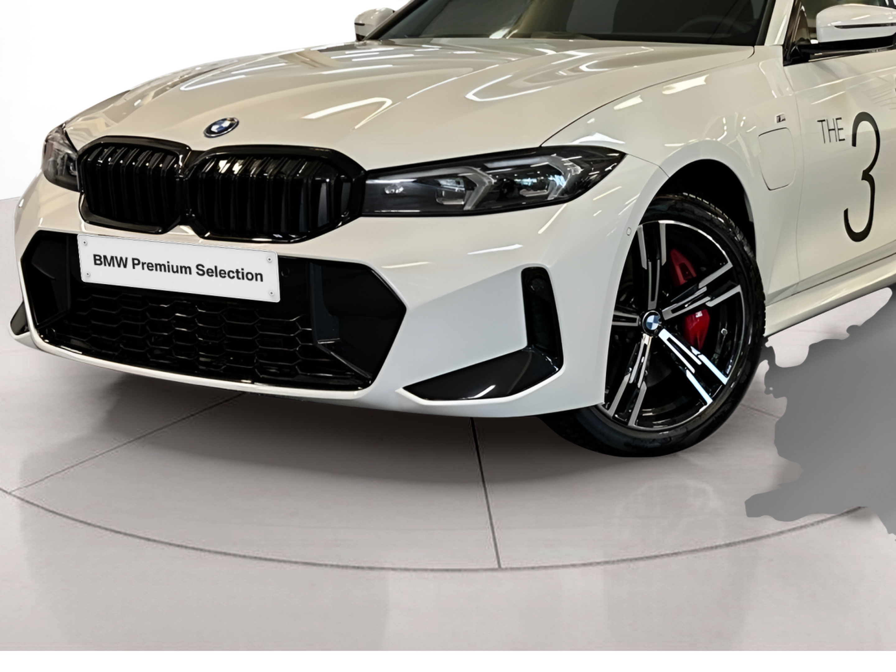 BMW Série 3 330e Berlina color Blanco. Año 2026. 215KW(292CV). Elétrico / Gasolina Híbrido. En concesionario MCoutinho - Vila Real de Vila Real