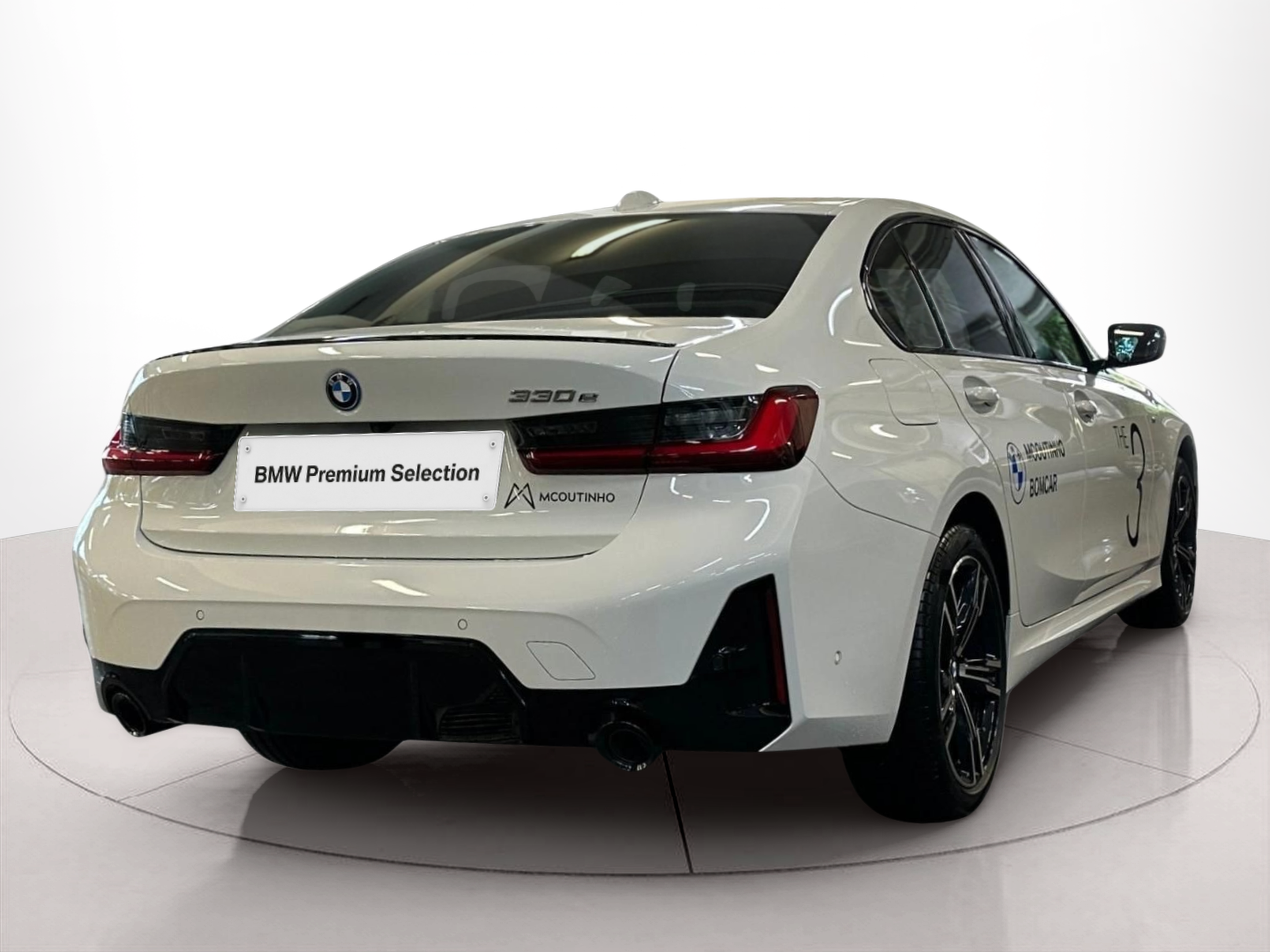 BMW Série 3 330e Berlina color Blanco. Año 2026. 215KW(292CV). Elétrico / Gasolina Híbrido. En concesionario MCoutinho - Vila Real de Vila Real