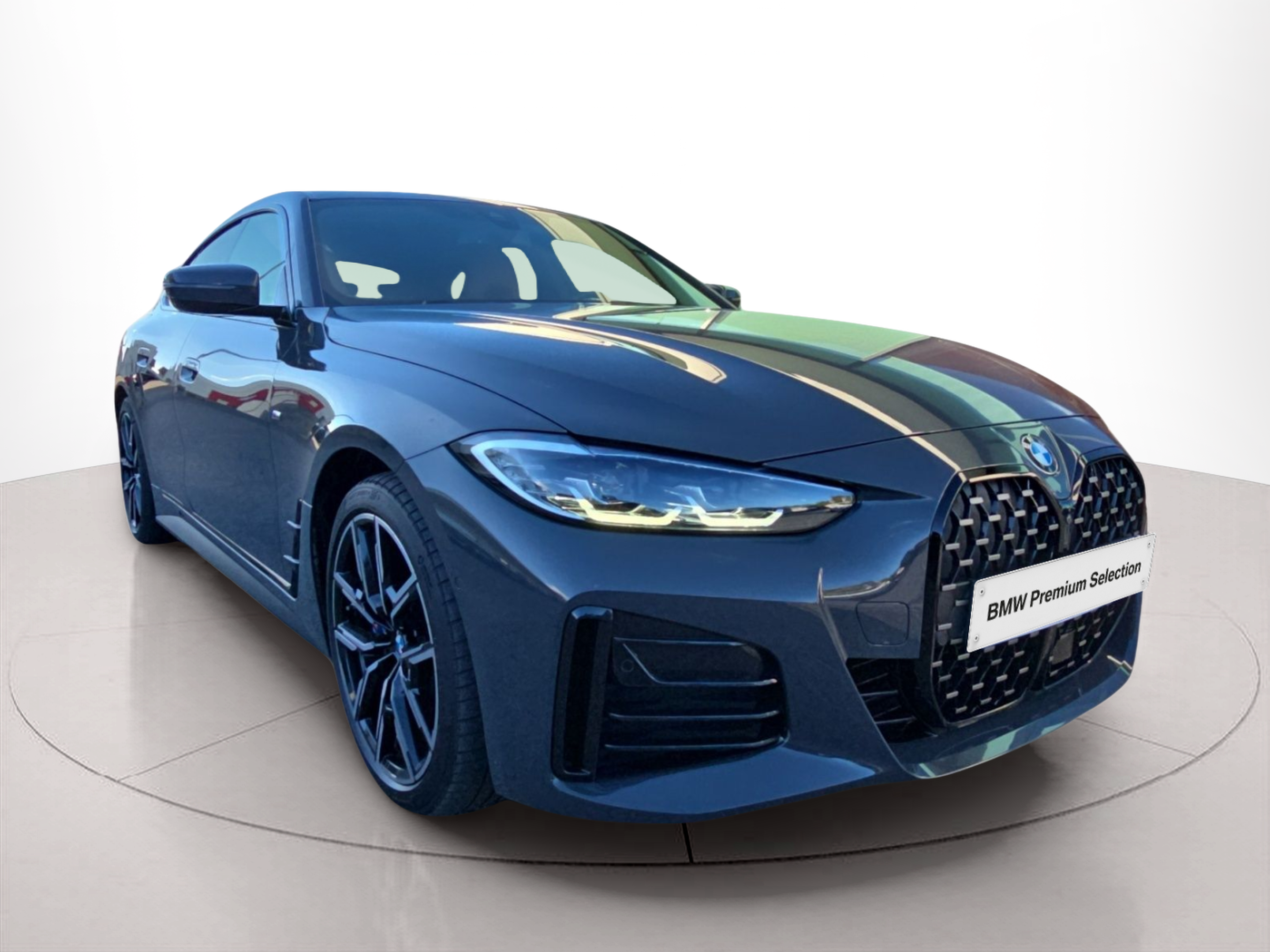 BMW Série 4 430i Gran Coupe color Gris. Año 2023. 190KW(258CV). Gasolina. En concesionario MCoutinho Bomcar Leiria de Leiria