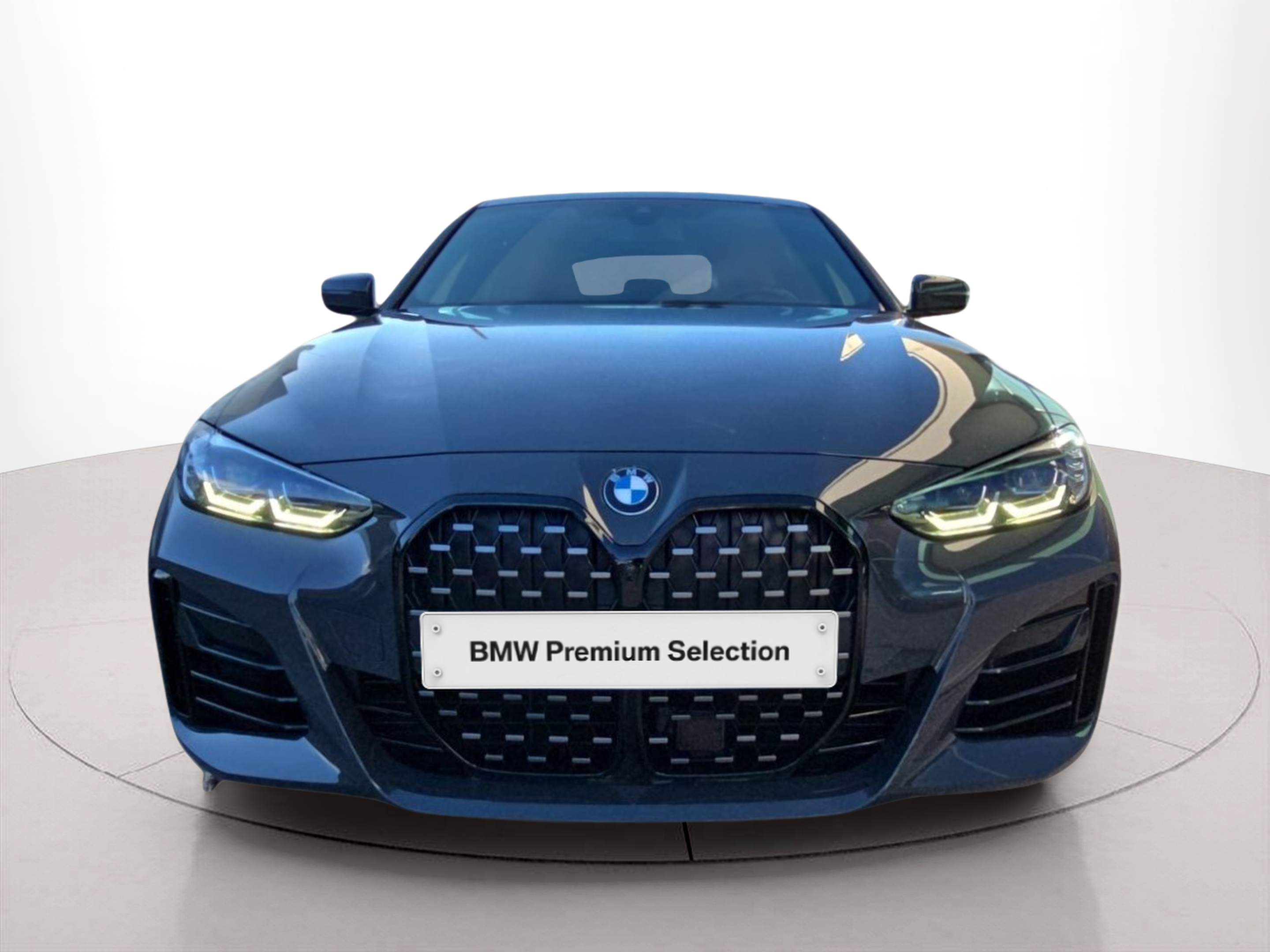 BMW Série 4 430i Gran Coupe color Gris. Año 2023. 190KW(258CV). Gasolina. En concesionario MCoutinho Bomcar Leiria de Leiria