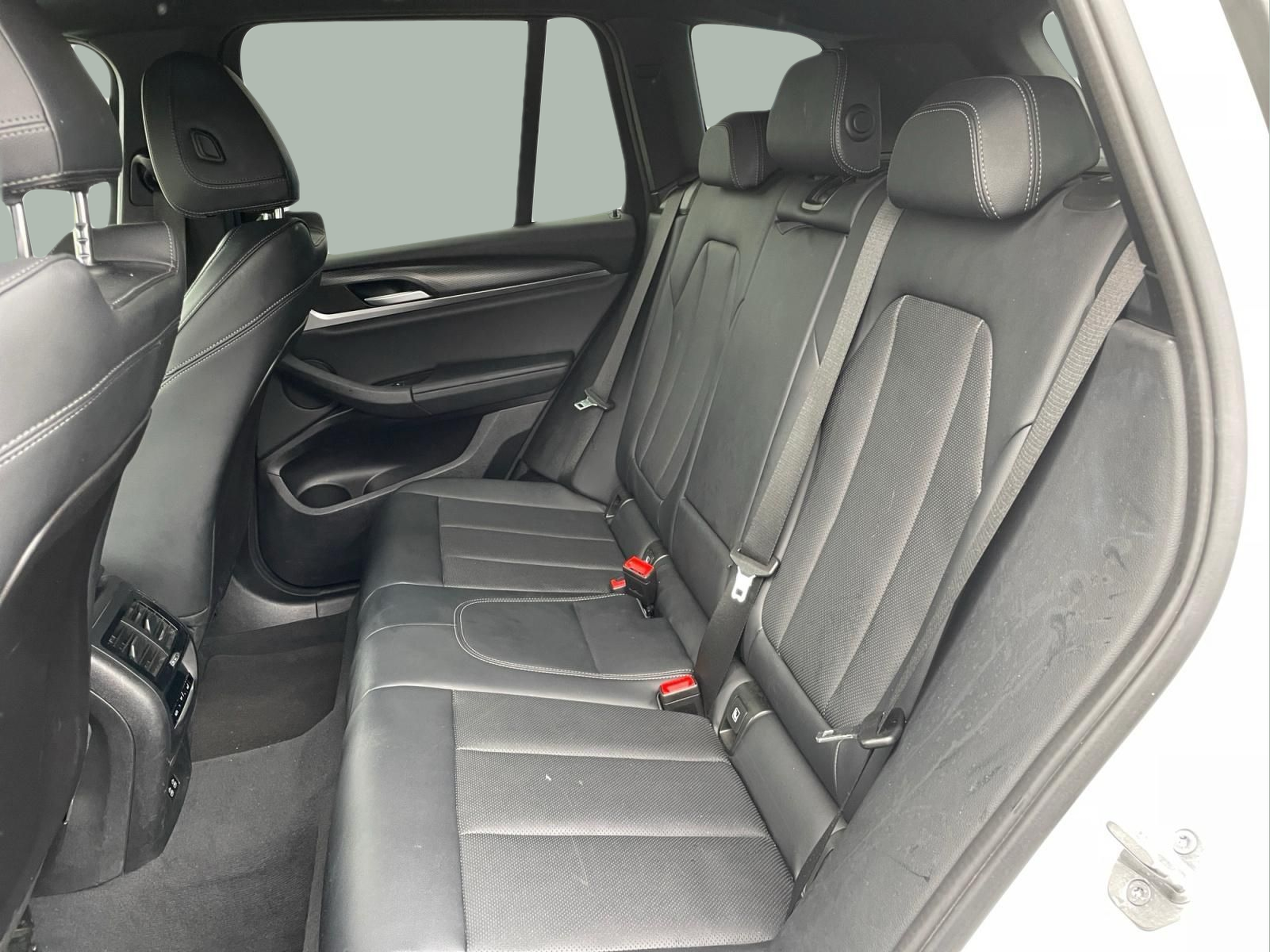 BMW X3 xDrive30e color Blanco. Año 2023. 215KW(292CV). Elétrico / Gasolina Híbrido. En concesionario MCoutinho - Viseu de Viseu