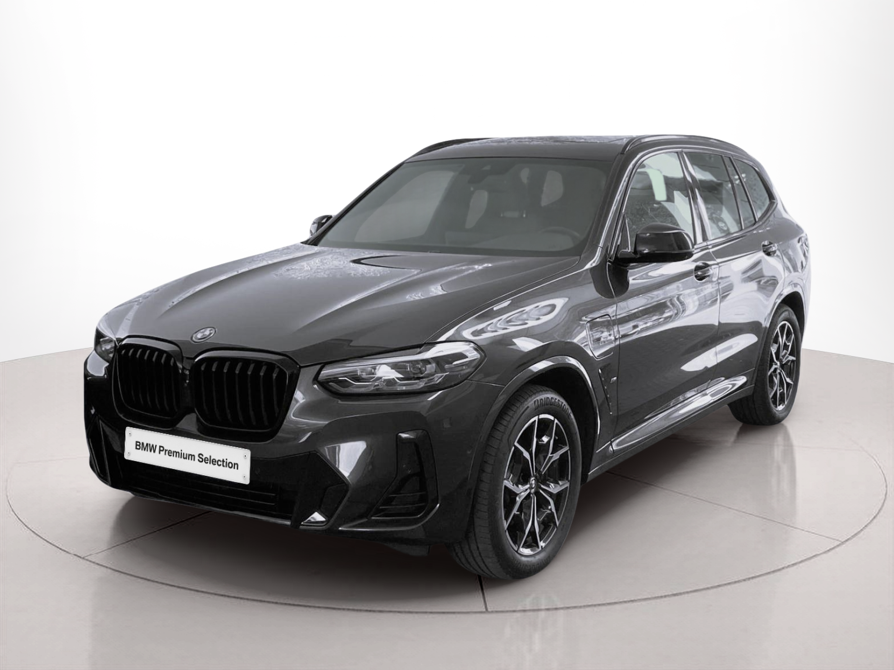 Fotos de BMW X3 xDrive30e color Gris. Año 2023. 215KW(292CV). Elétrico / Gasolina Híbrido. En concesionario MCoutinho - Viseu de Viseu