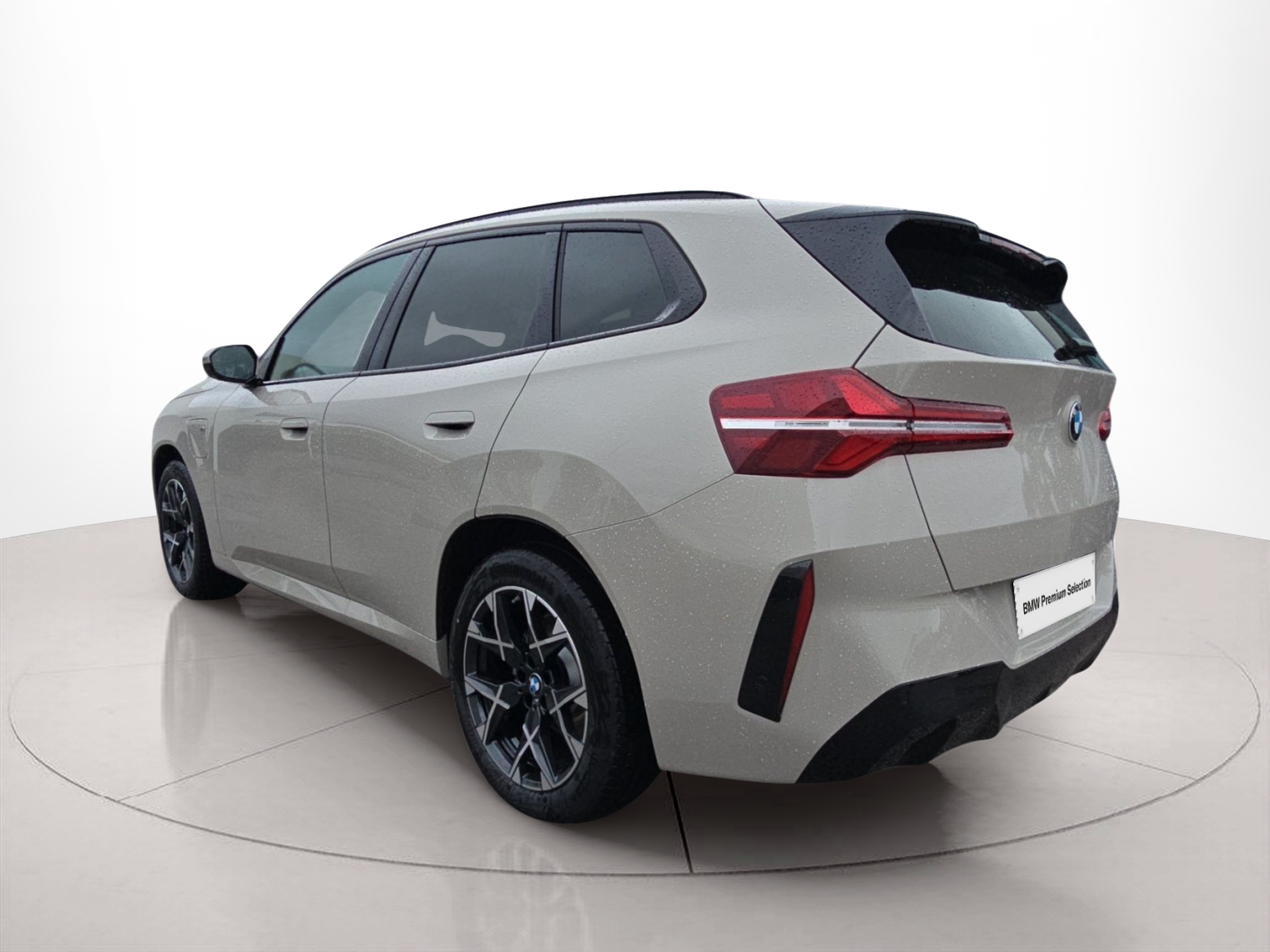 BMW X3 xDrive30e color Gris. Año 2026. 220KW(299CV). Elétrico / Gasolina Híbrido. En concesionario MCoutinho Bomcar Leiria de Leiria