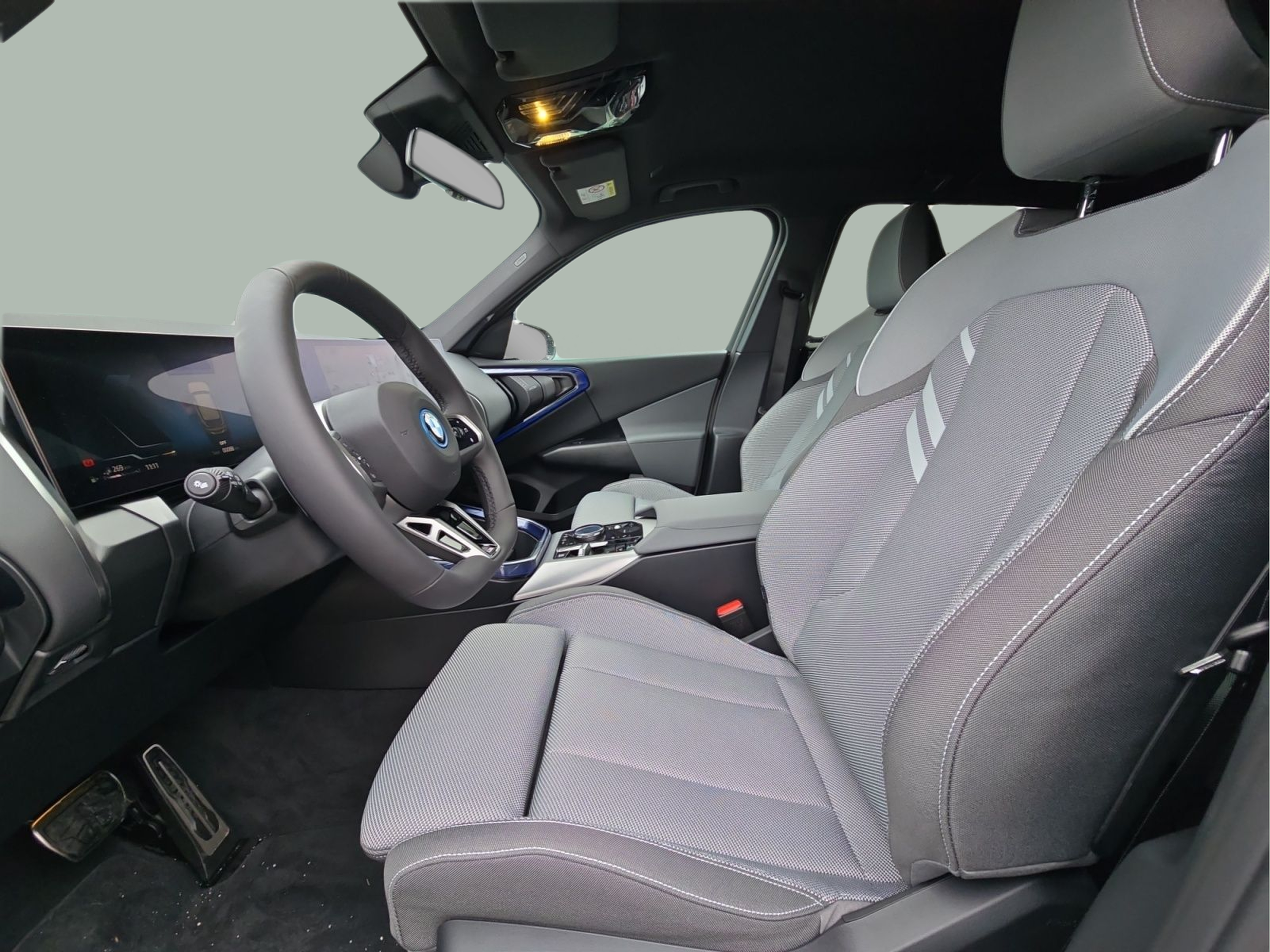 BMW X3 xDrive30e color Gris. Año 2026. 220KW(299CV). Elétrico / Gasolina Híbrido. En concesionario MCoutinho Bomcar Leiria de Leiria