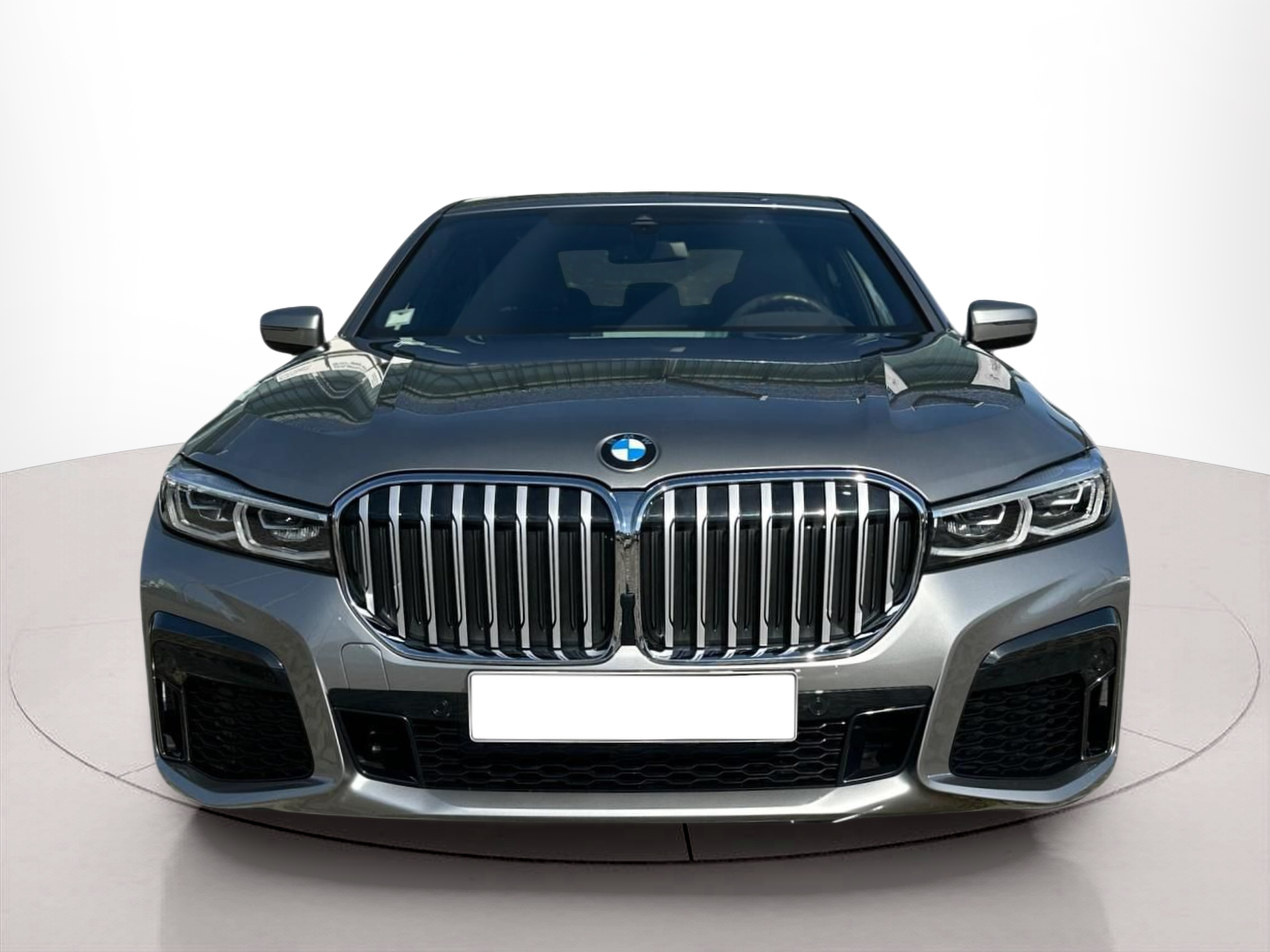 Fotos de BMW Série 7 745e Berlina color Gris. Año 2020. 290KW(394CV). Elétrico / Gasolina Híbrido. En concesionario MCoutinho - Vila Real de Vila Real