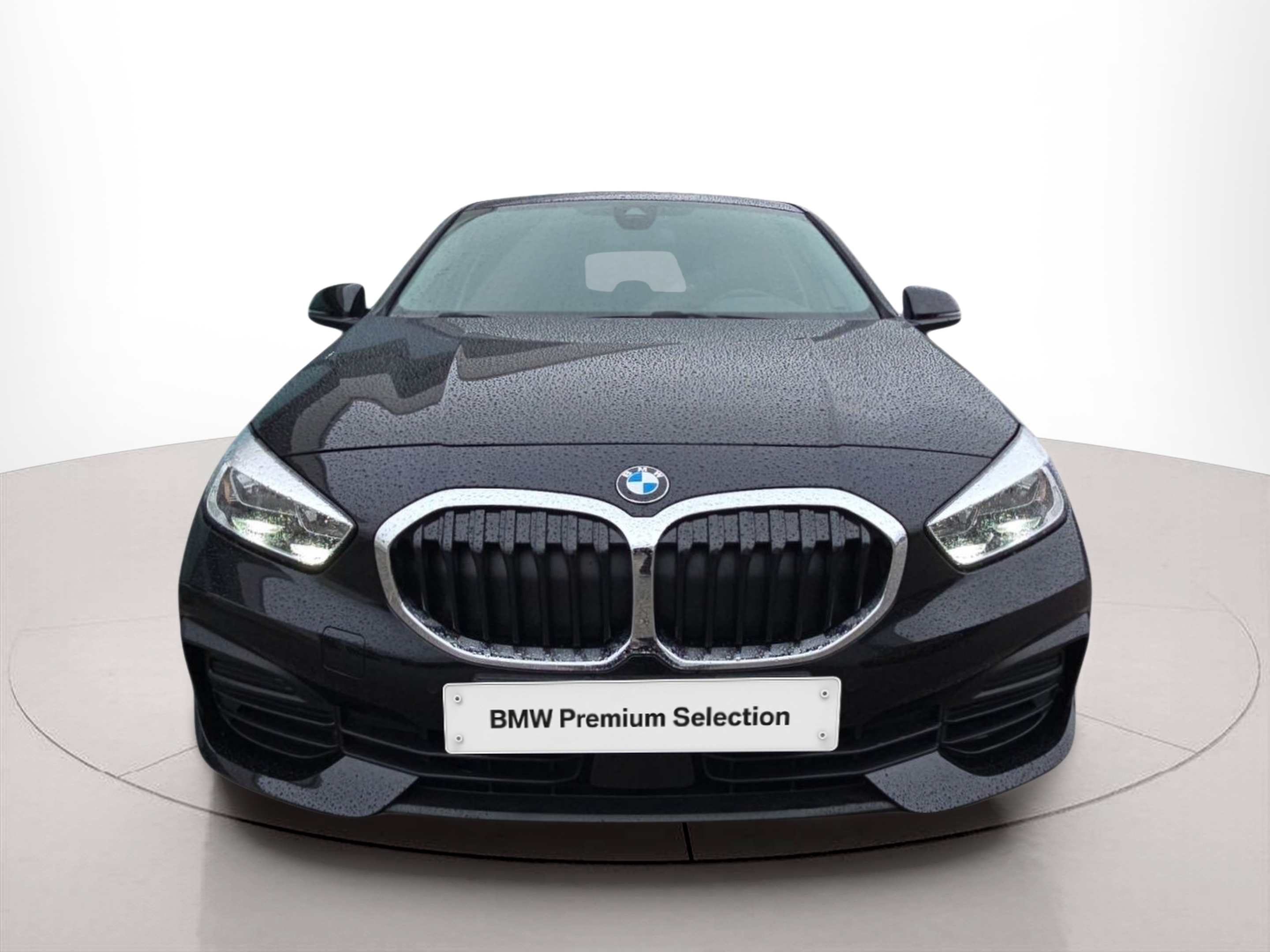 Fotos de BMW Série 1 116i color Negro. Año 2024. 80KW(109CV). Gasolina. En concesionario MCoutinho Bomcar Leiria de Leiria