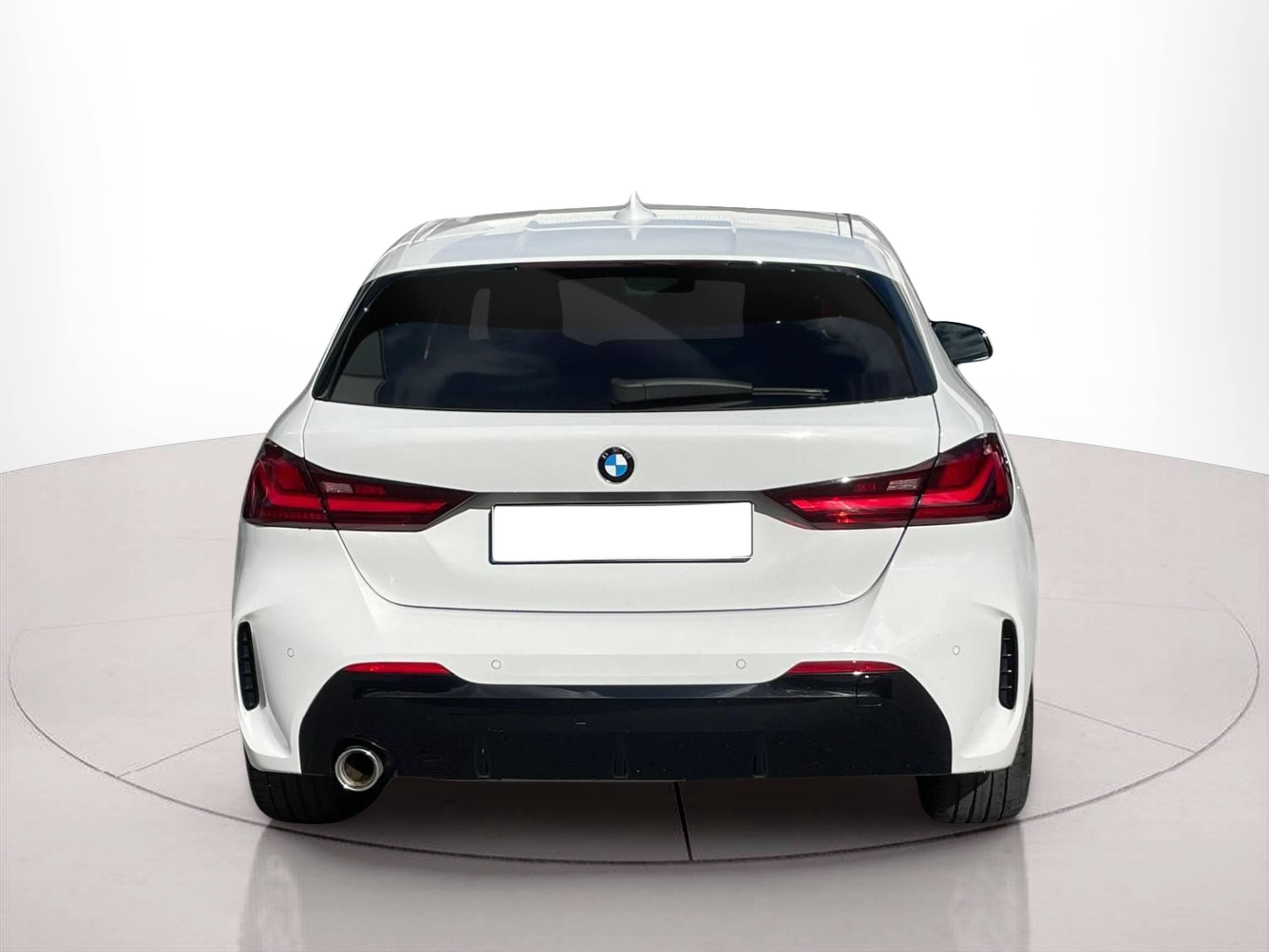 BMW Série 1 116d color Blanco. Año 2023. 85KW(116CV). Diesel. En concesionario MCoutinho - Viseu de Viseu