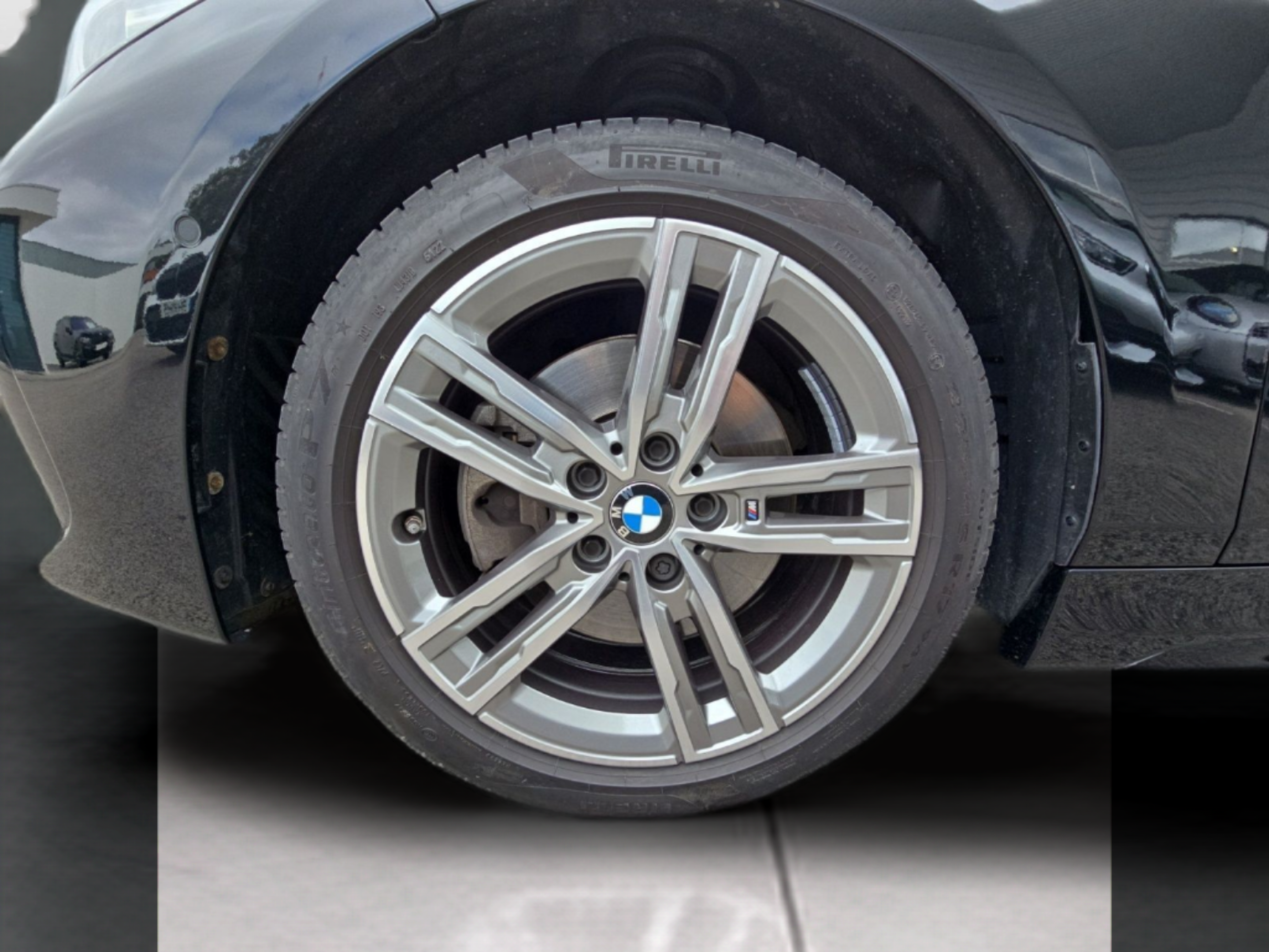 BMW Série 1 116d color Negro. Año 2023. 85KW(116CV). Diesel. En concesionario MCoutinho - Viseu de Viseu