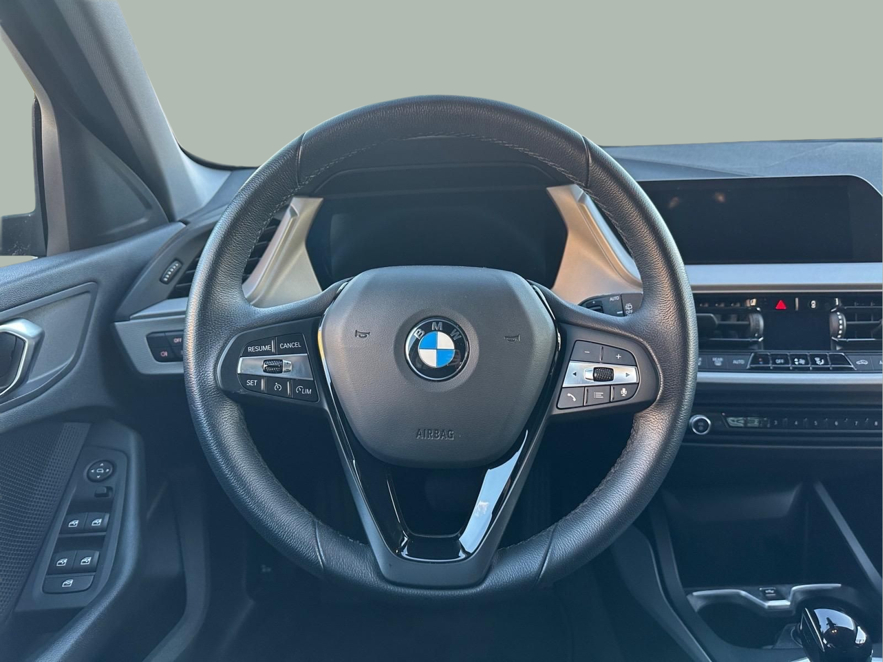 BMW Série 1 116d color Negro. Año 2024. 85KW(116CV). Diesel. En concesionario MCoutinho - Vila Real de Vila Real