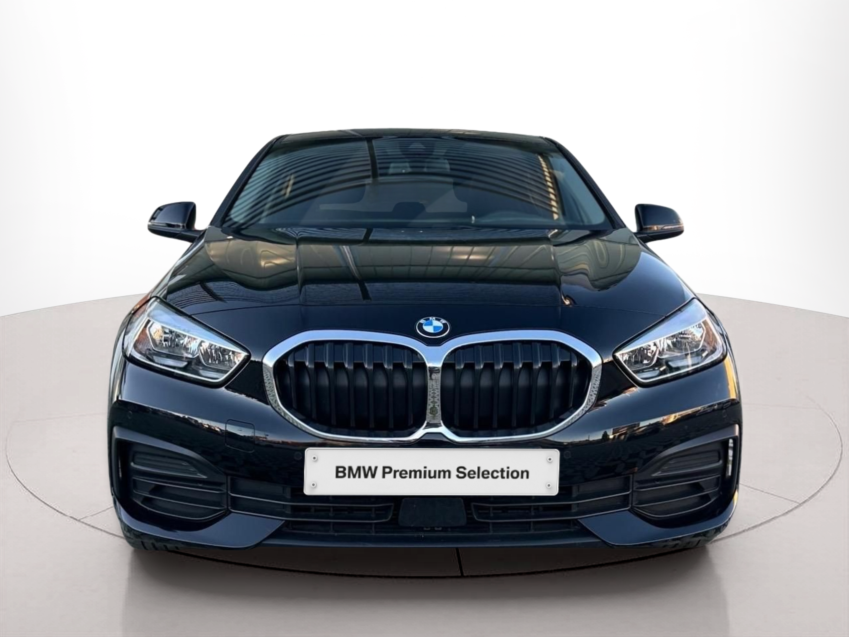 Fotos de BMW Série 1 116d color Negro. Año 2024. 85KW(116CV). Diesel. En concesionario MCoutinho - Vila Real de Vila Real