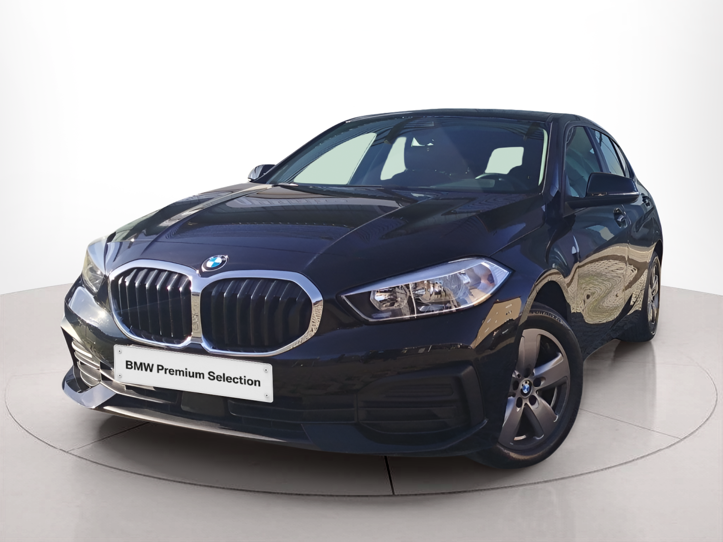 Fotos de BMW Série 1 116d color Negro. Año 2024. 85KW(116CV). Diesel. En concesionario MCoutinho - Vila Real de Vila Real