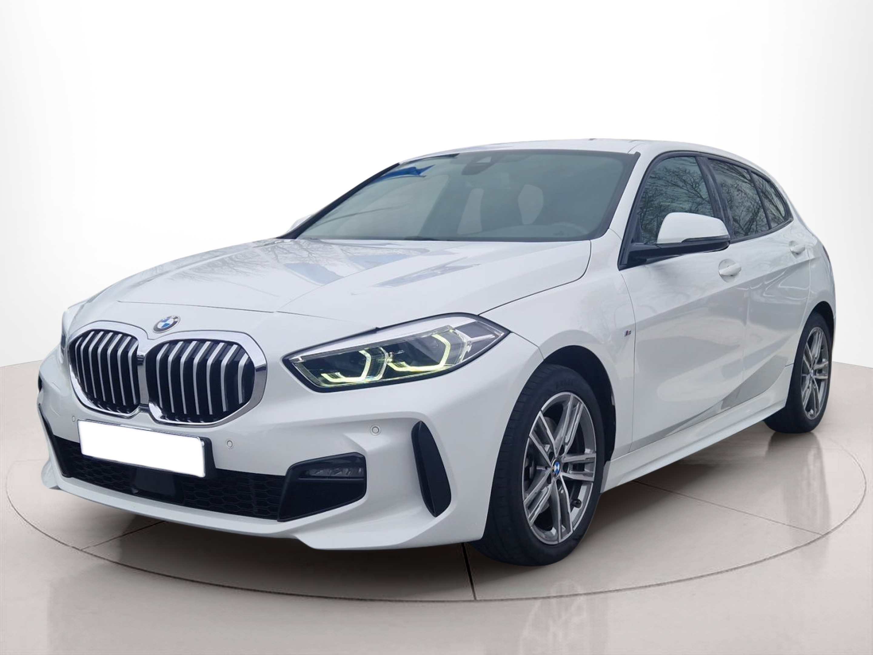 Fotos de BMW Série 1 116d color Blanco. Año 2023. 85KW(116CV). Diesel. En concesionario MCoutinho - Bragança de Bragança
