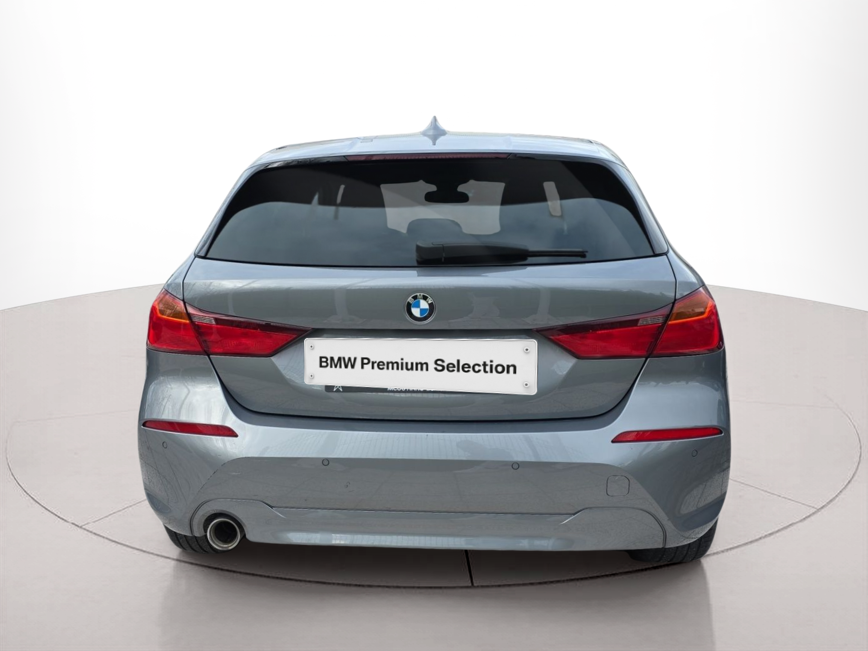 BMW Série 1 116d color Gris. Año 2024. 85KW(116CV). Diesel. En concesionario MCoutinho - Viseu de Viseu