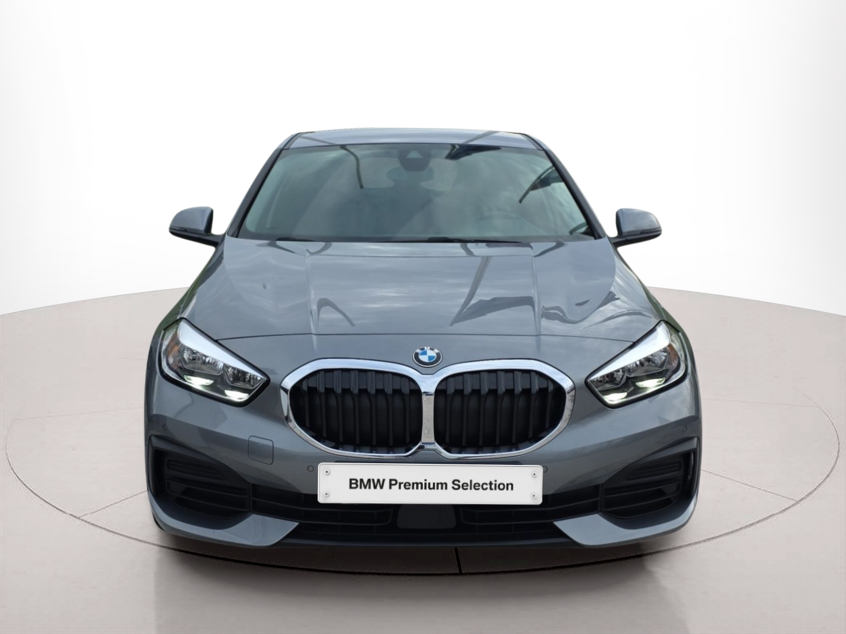 Fotos de BMW Série 1 116d color Gris. Año 2024. 85KW(116CV). Diesel. En concesionario MCoutinho - Viseu de Viseu