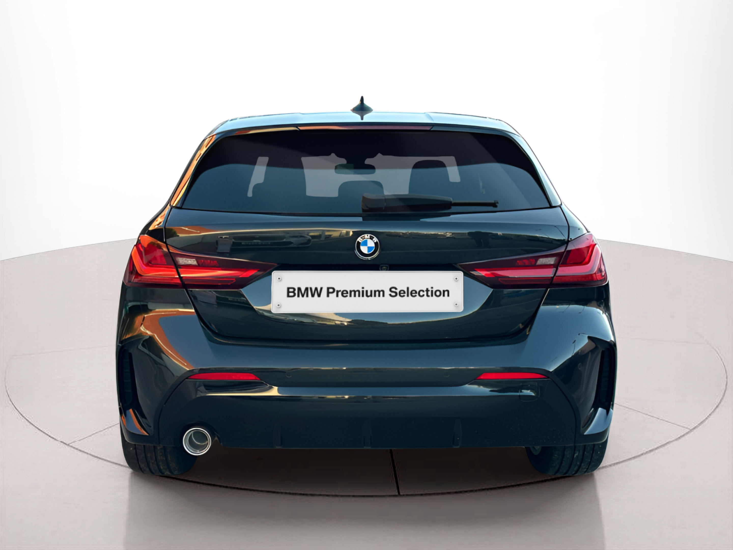 BMW Série 1 116d color Negro. Año 2024. 85KW(116CV). Diesel. En concesionario MCoutinho - Vila Real de Vila Real