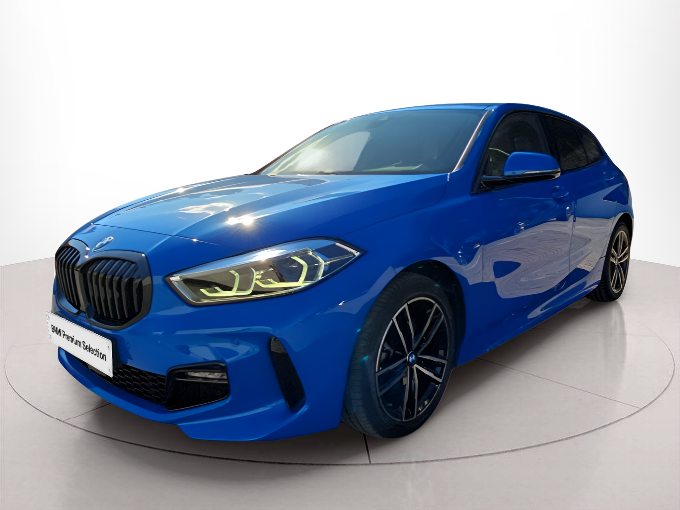 Fotos de BMW Série 1 116d color Azul. Año 2024. 85KW(116CV). Diesel. En concesionario MCoutinho Bomcar Coimbra de Coimbra