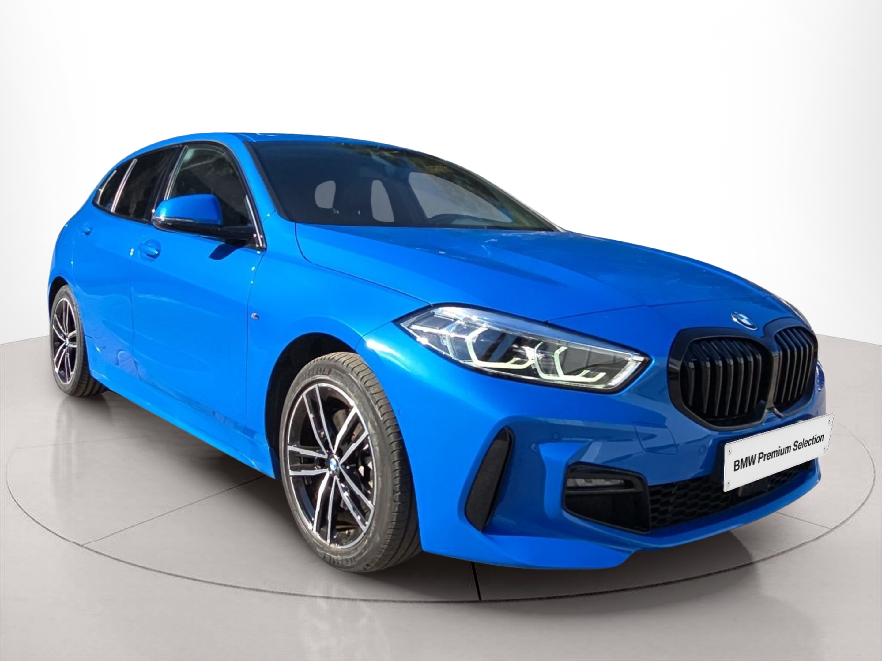 BMW Série 1 116d color Azul. Año 2024. 85KW(116CV). Diesel. En concesionario MCoutinho Bomcar Coimbra de Coimbra