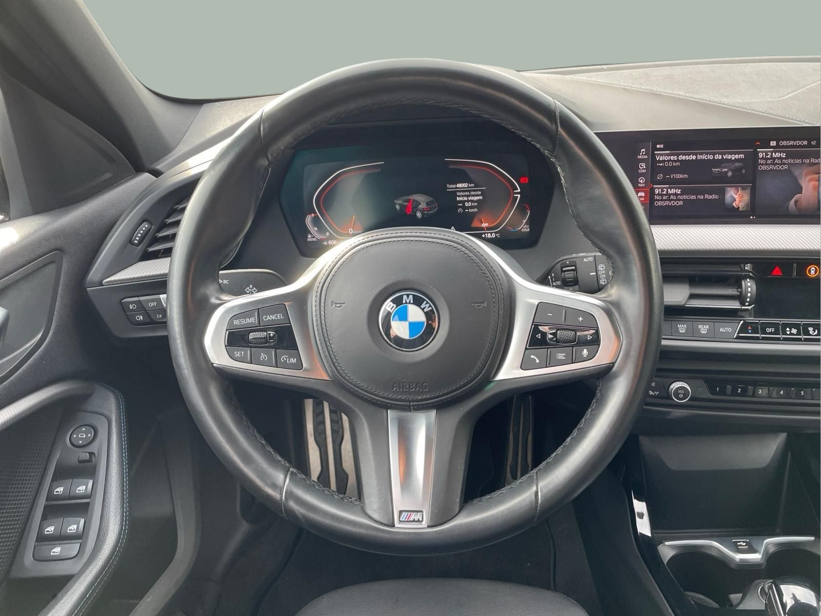 BMW Série 1 116d color Negro. Año 2023. 85KW(116CV). Diesel. En concesionario MCoutinho - Viseu de Viseu