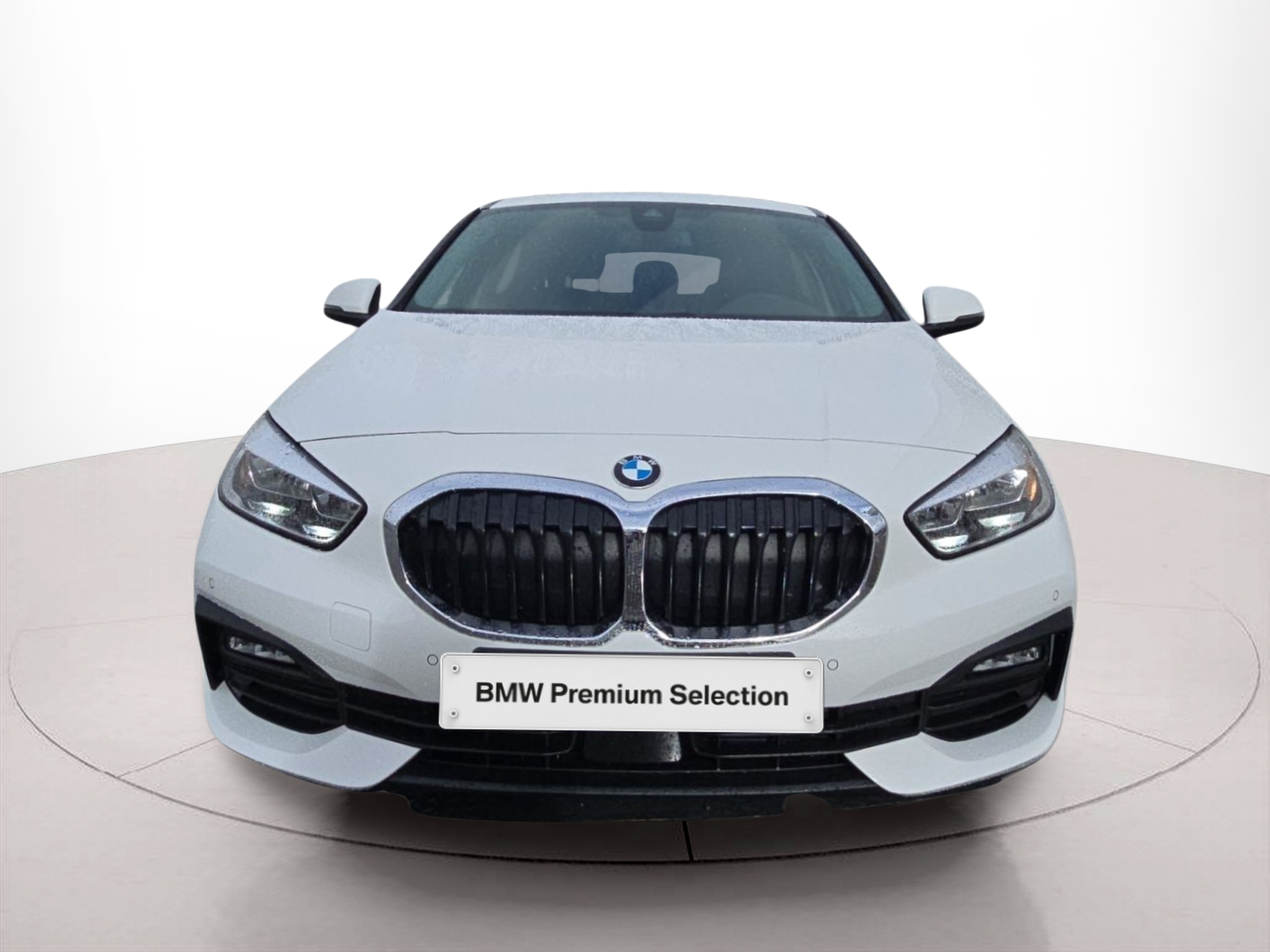 Fotos de BMW Série 1 116d color Blanco. Año 2024. 85KW(116CV). Diesel. En concesionario MCoutinho Bomcar Leiria de Leiria