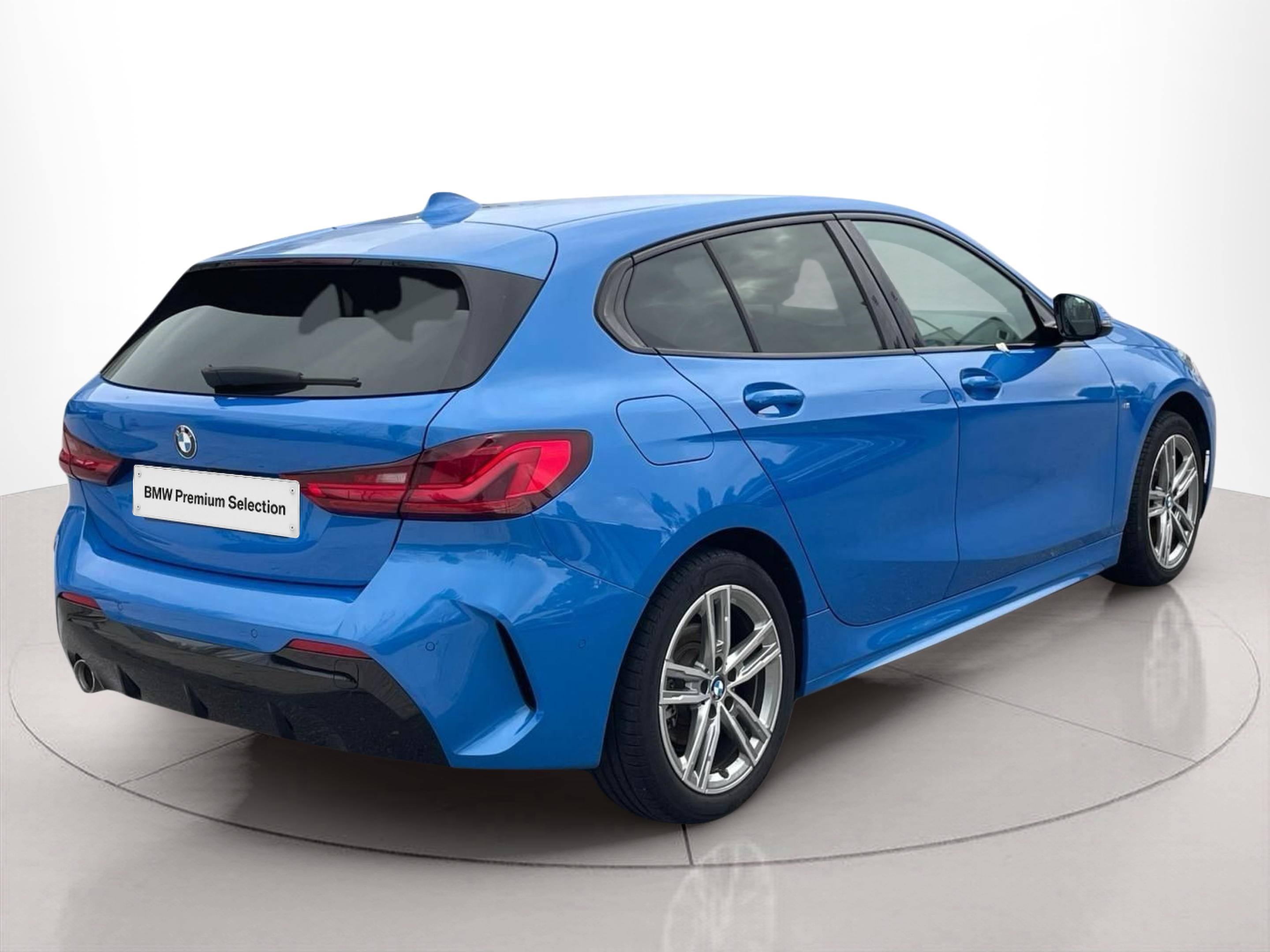 BMW Série 1 116d color Azul. Año 2024. 85KW(116CV). Diesel. En concesionario MCoutinho - Viseu de Viseu