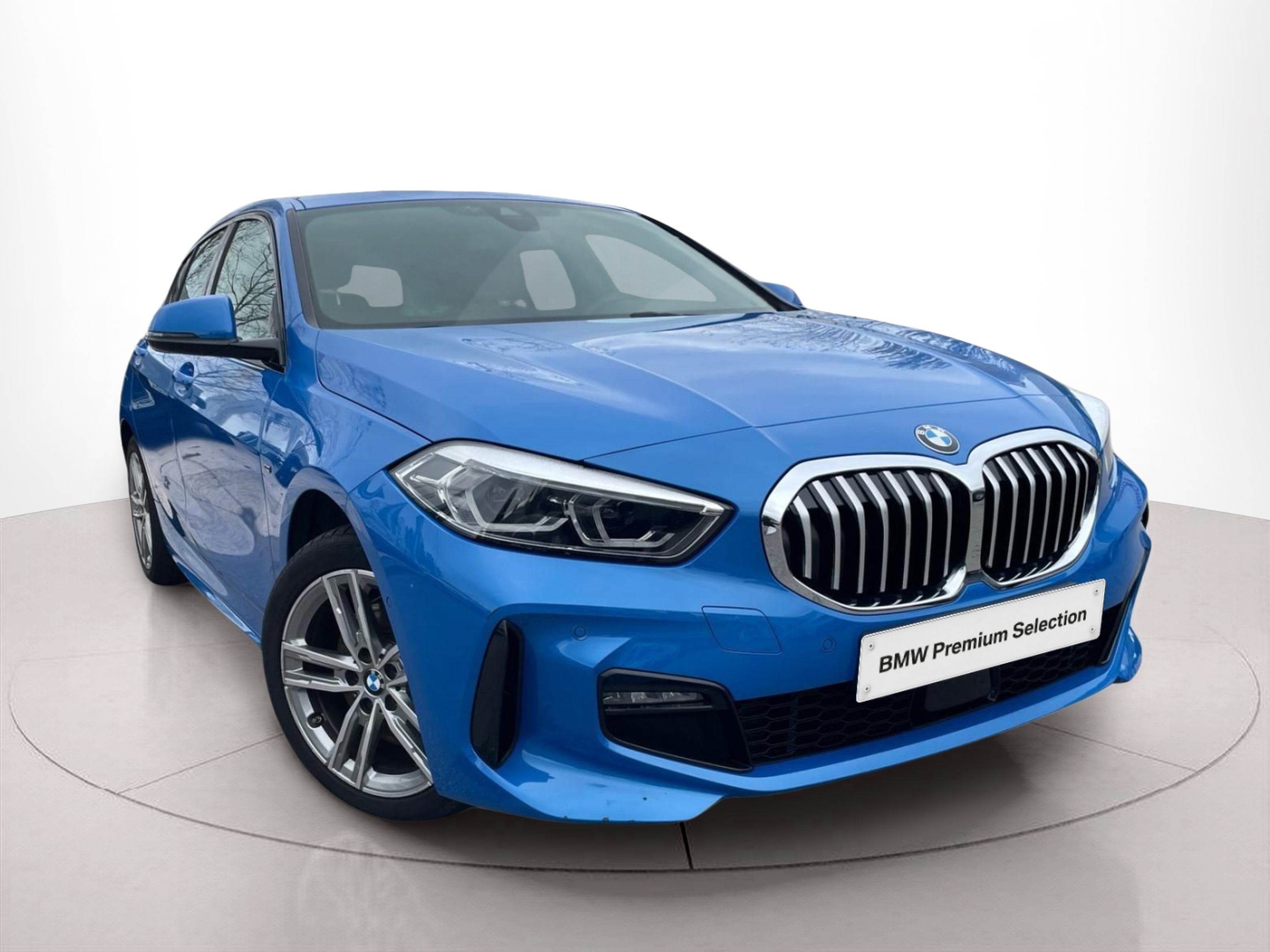 BMW Série 1 116d color Azul. Año 2024. 85KW(116CV). Diesel. En concesionario MCoutinho - Viseu de Viseu