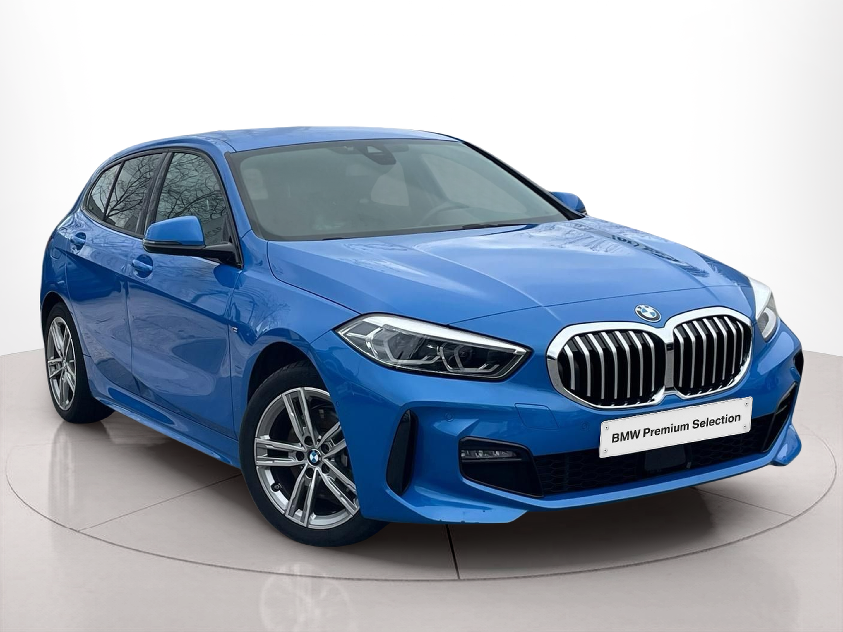 Fotos de BMW Série 1 116d color Azul. Año 2024. 85KW(116CV). Diesel. En concesionario MCoutinho - Viseu de Viseu