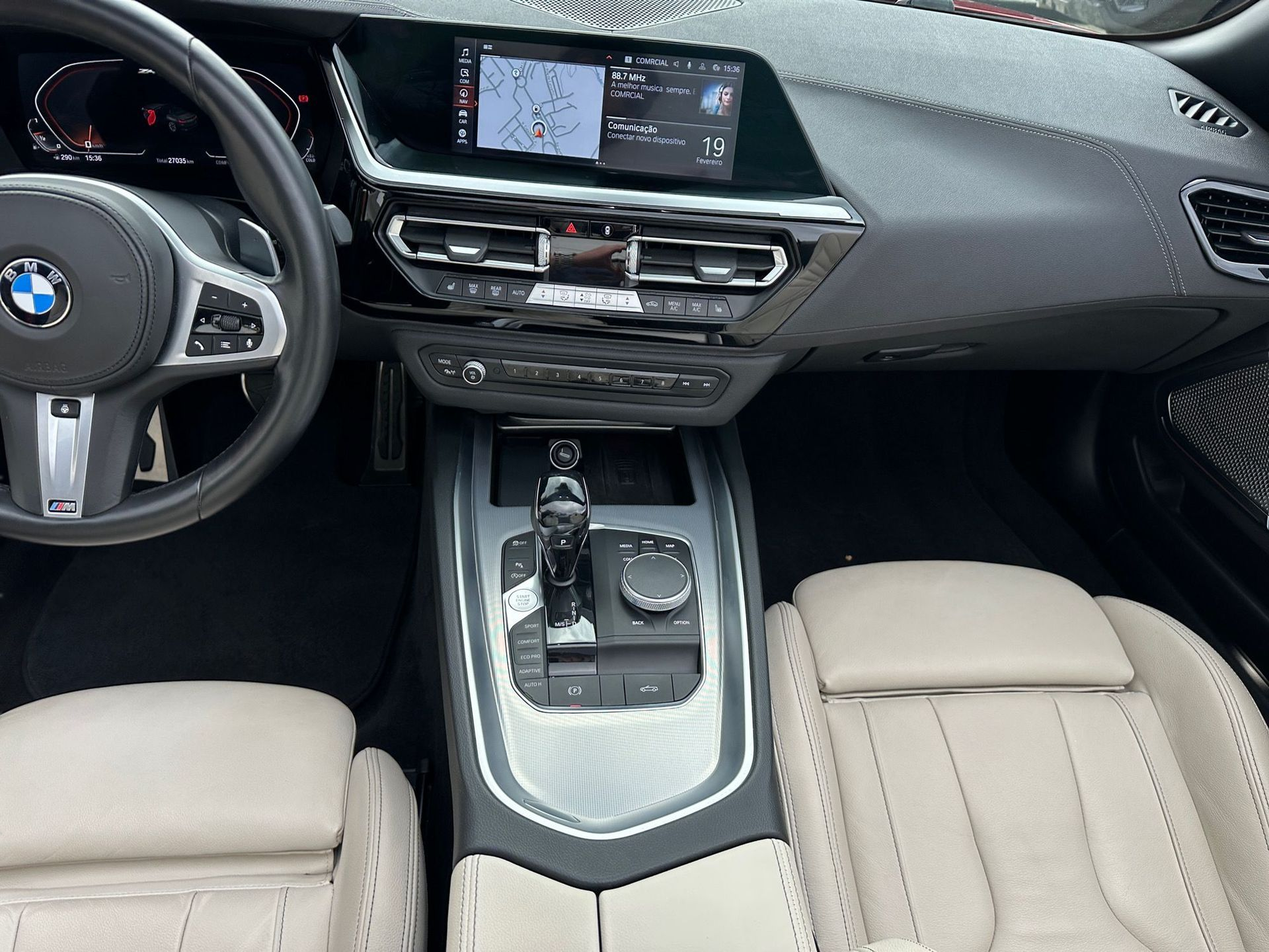 BMW Z4 M40i Roadster color Rojo. Año 2018. 250KW(340CV). Gasolina. En concesionario MCoutinho - Vila Real de Vila Real