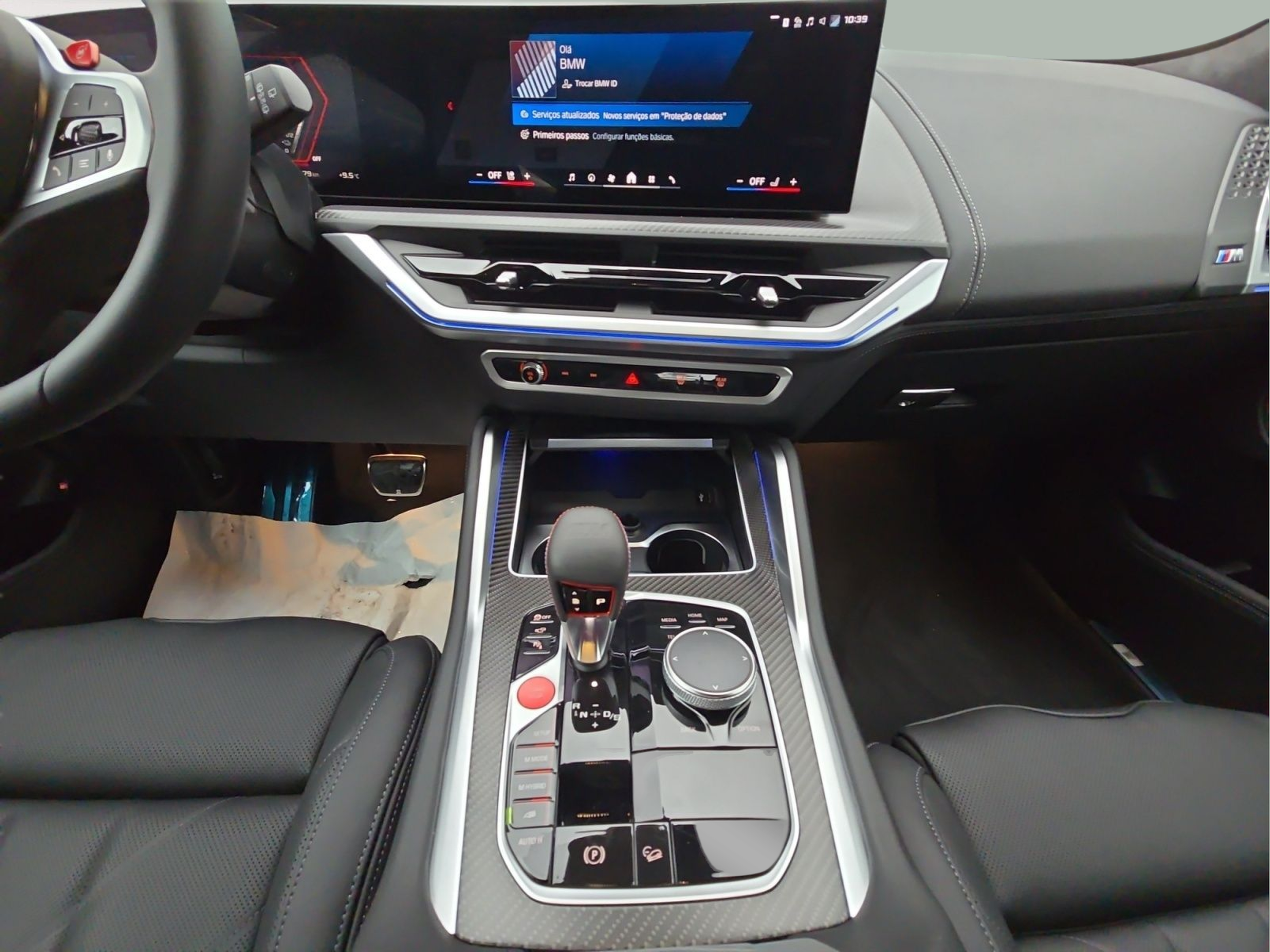 BMW XM 50e color Negro. Año 2026. 350KW(476CV). Elétrico / Gasolina Híbrido. En concesionario MCoutinho Bomcar Leiria de Leiria