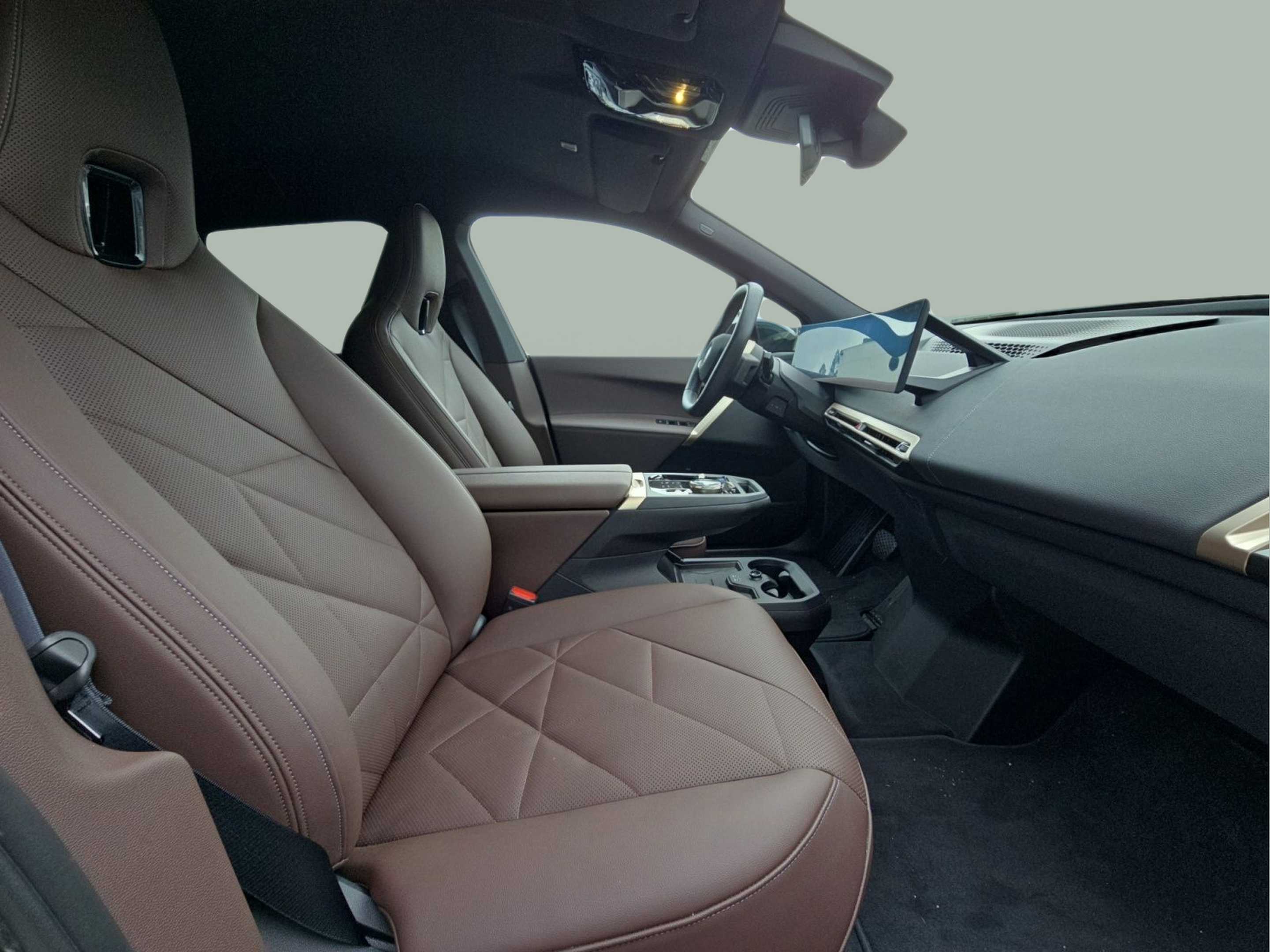 BMW iX xDrive40 color Negro. Año 2025. 240KW(326CV). Elétrico. En concesionario MCoutinho Bomcar Leiria de Leiria