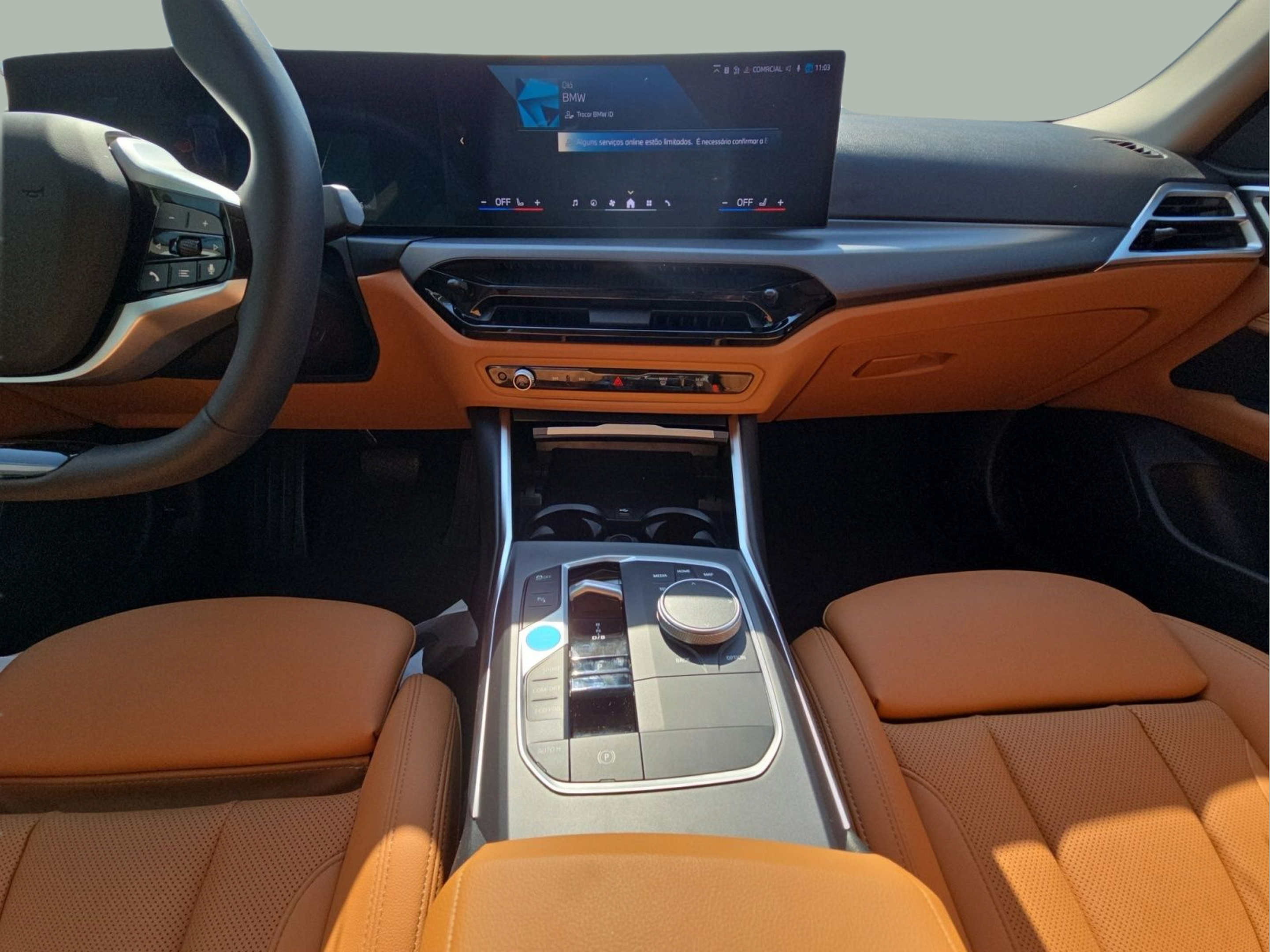 BMW i4 i4 eDrive40 color Gris. Año 2025. 250KW(340CV). Elétrico. En concesionario MCoutinho Bomcar Leiria de Leiria