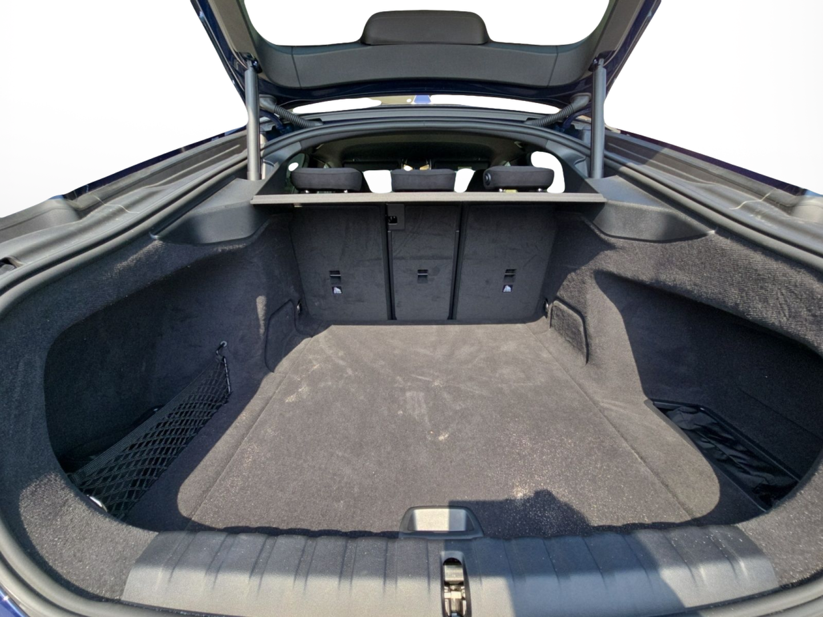 BMW i4 i4 eDrive40 color Azul. Año 2024. 250KW(340CV). Elétrico. En concesionario MCoutinho Bomcar Coimbra de Coimbra