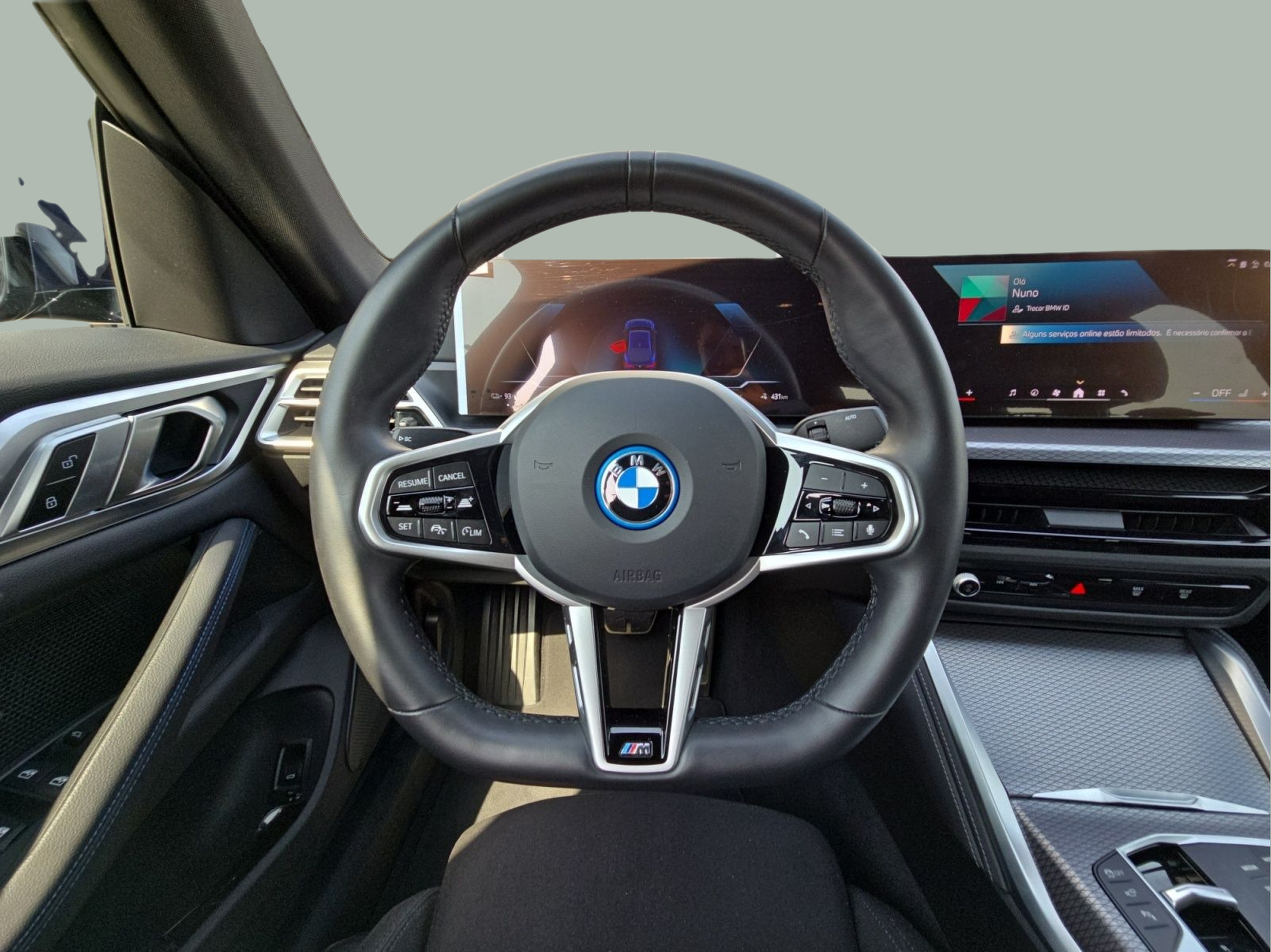 BMW i4 i4 eDrive40 color Azul. Año 2024. 250KW(340CV). Elétrico. En concesionario MCoutinho Bomcar Coimbra de Coimbra