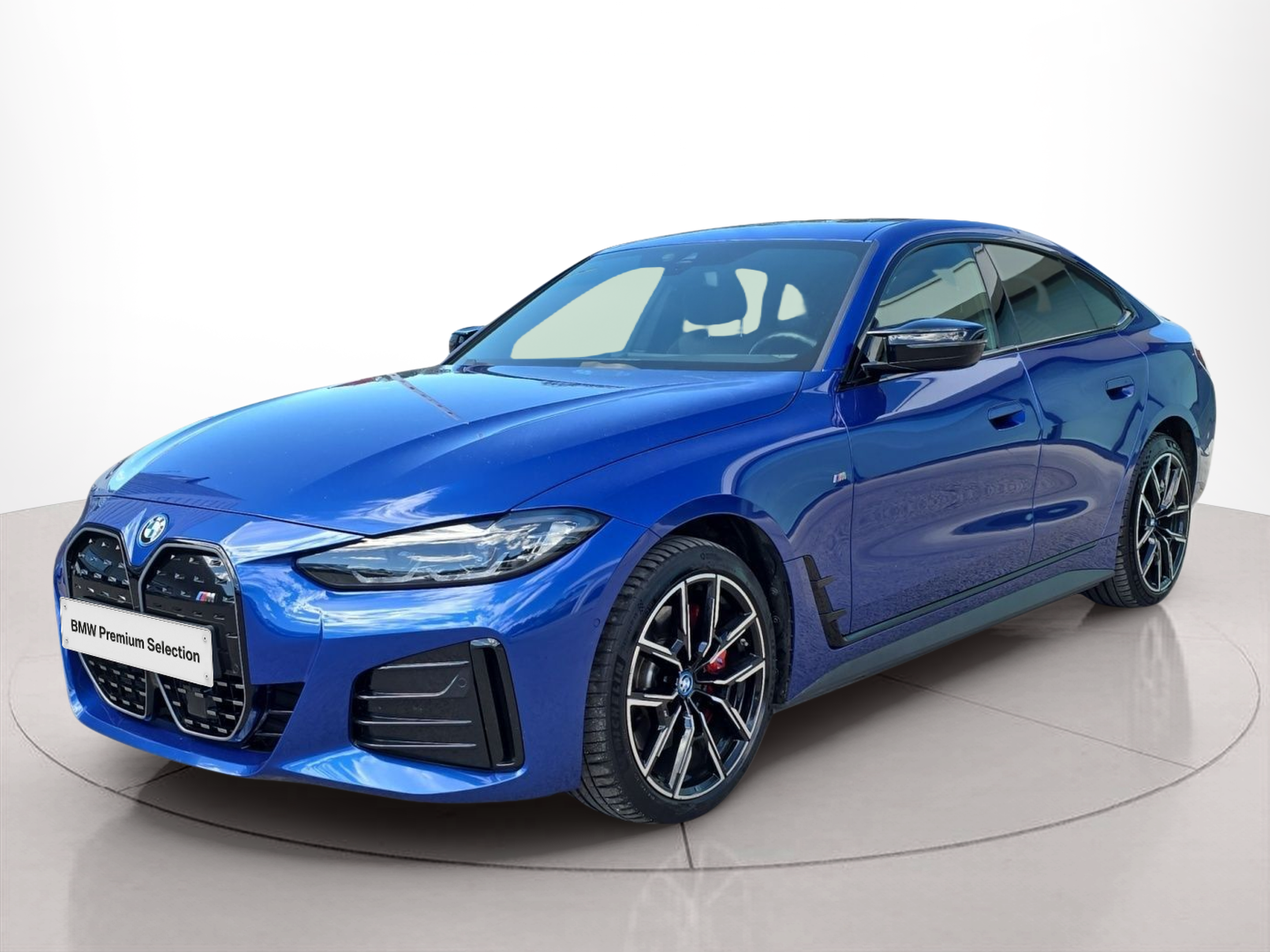 Fotos de BMW i4 i4 M50 color Azul. Año 2023. 400KW(544CV). Elétrico. En concesionario MCoutinho Bomcar Coimbra de Coimbra