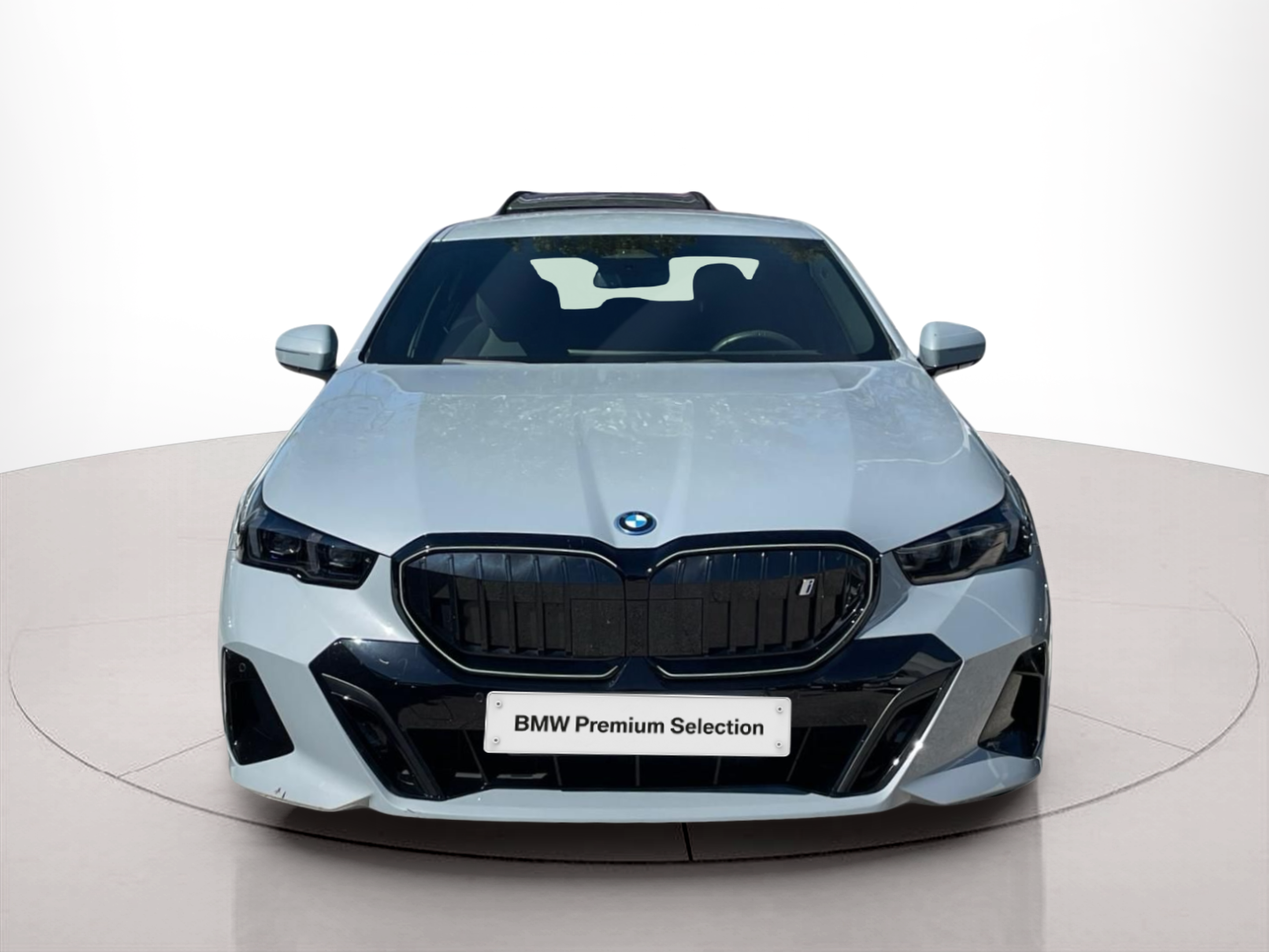 Fotos de BMW i5 eDrive40 color Gris. Año 2024. 250KW(340CV). Elétrico. En concesionario MCoutinho - Viseu de Viseu