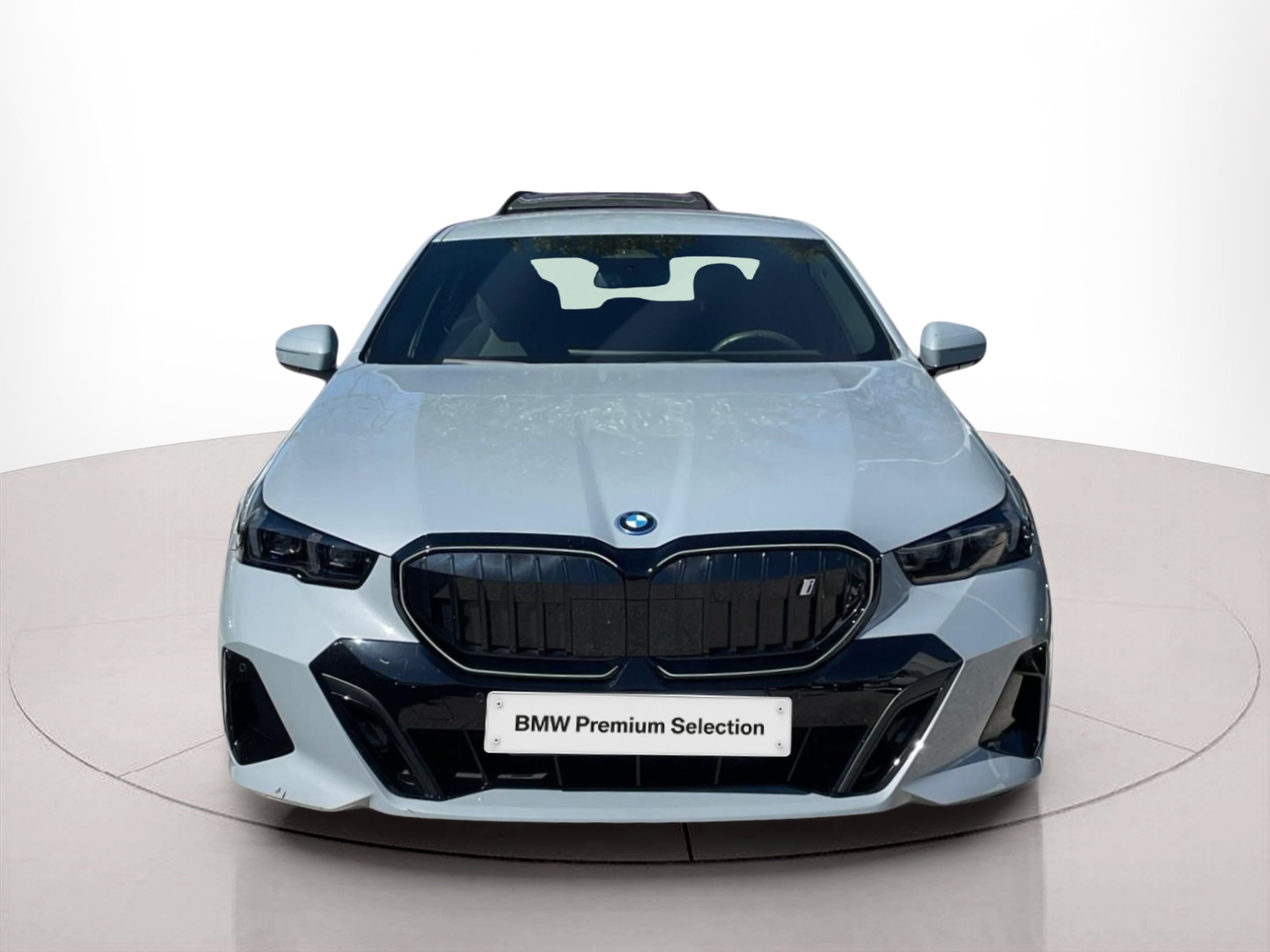 Fotos de BMW i5 eDrive40 color Gris. Año 2024. 250KW(340CV). Elétrico. En concesionario MCoutinho - Viseu de Viseu