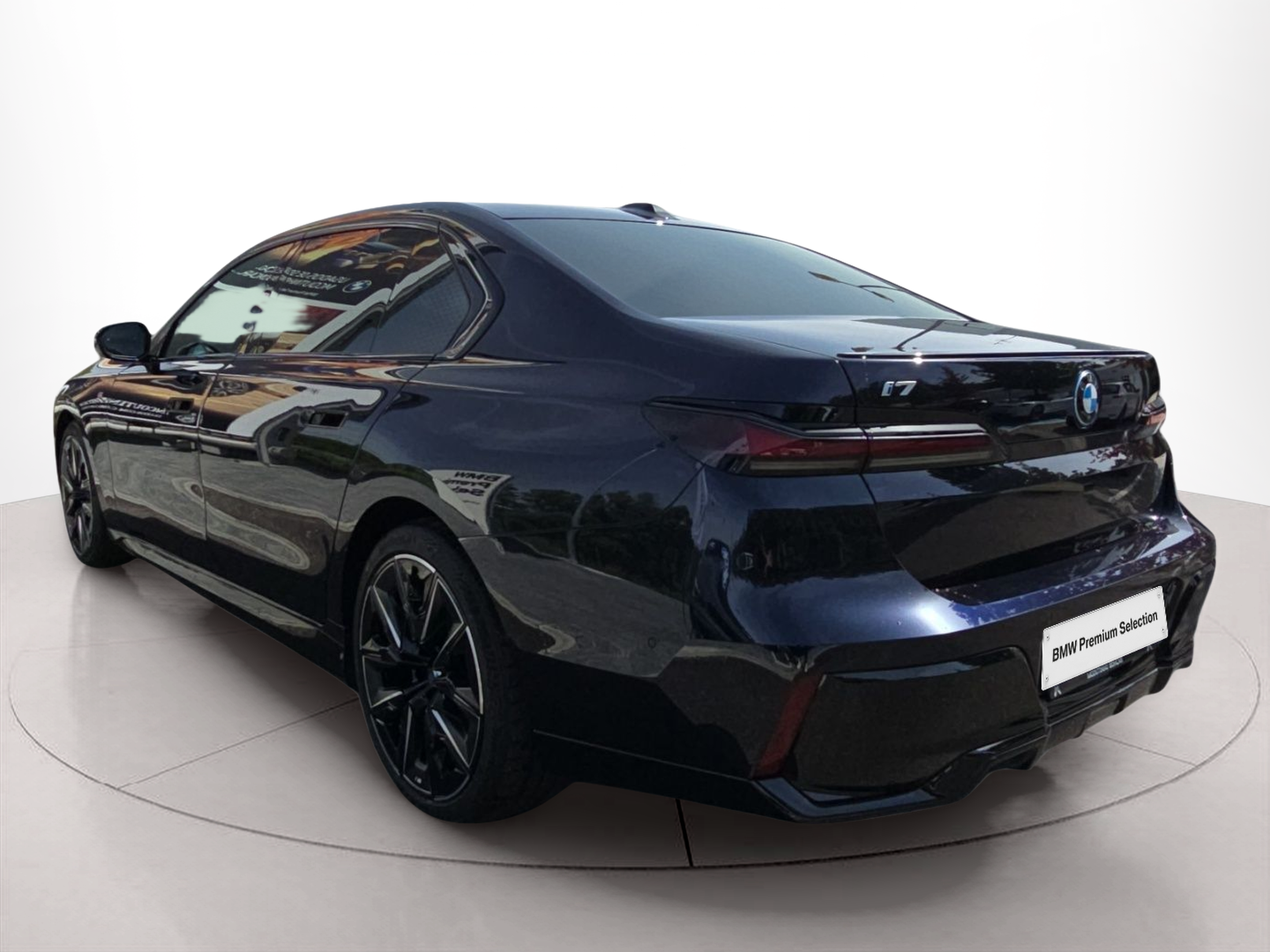 BMW I7 xDrive50 color Negro. Año 2024. 335KW(455CV). Elétrico. En concesionario MCoutinho Bomcar Coimbra de Coimbra