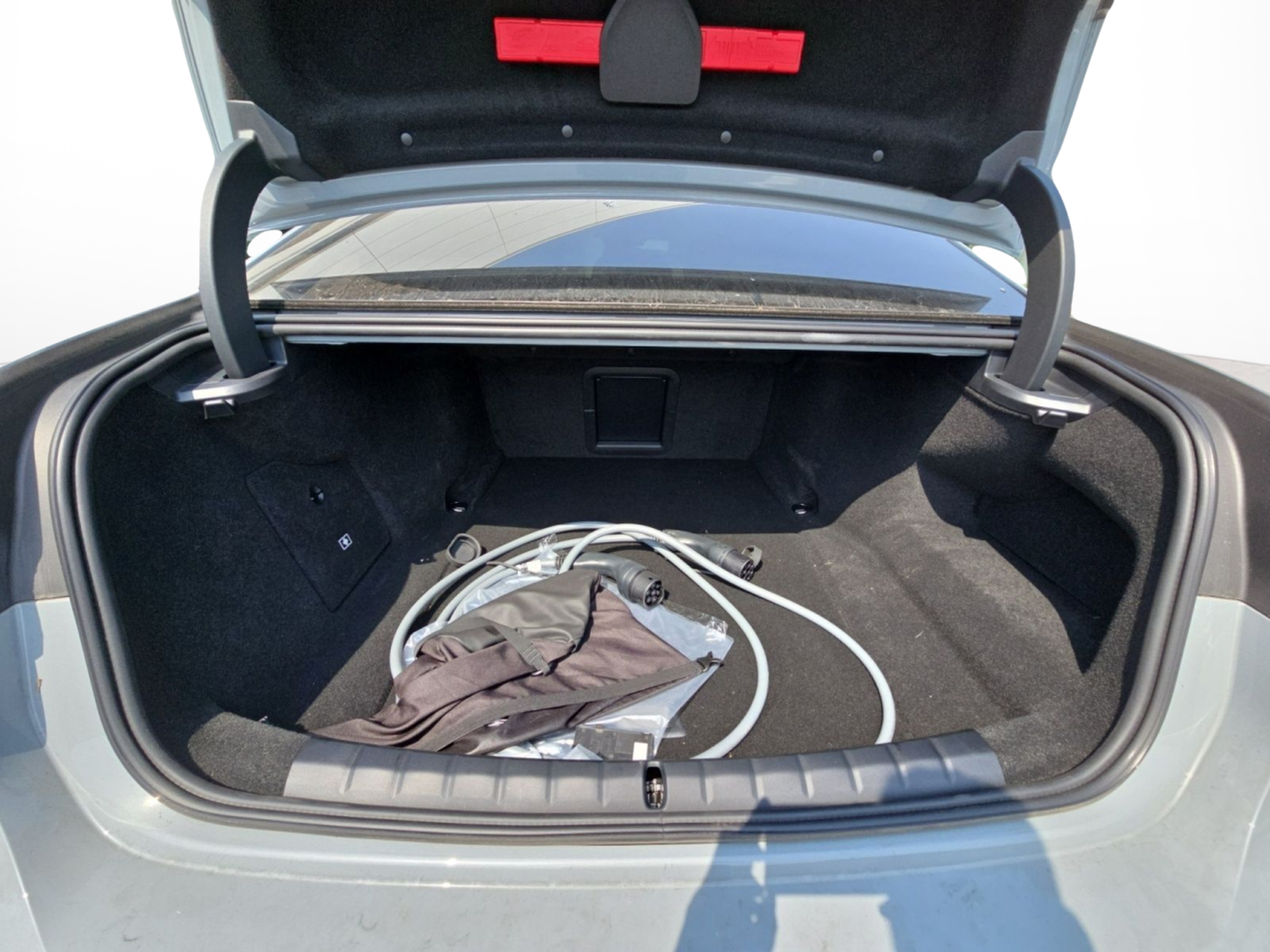 BMW I7 xDrive60 color Gris. Año 2025. 400KW(544CV). Elétrico. En concesionario MCoutinho Bomcar Coimbra de Coimbra