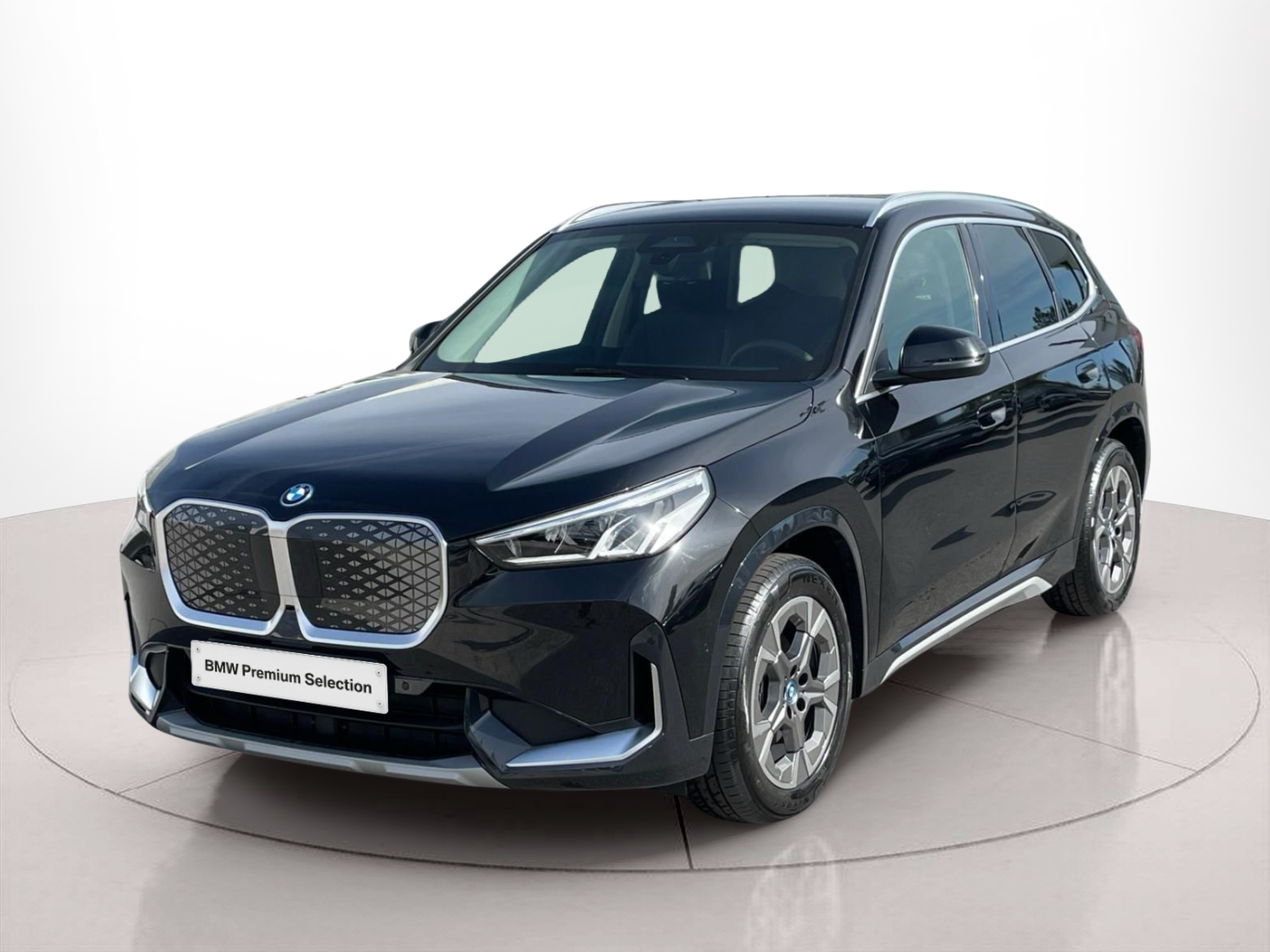 Fotos de BMW iX1 eDrive20 color Negro. Año 2025. 150KW(204CV). Elétrico. En concesionario MCoutinho - Viseu de Viseu