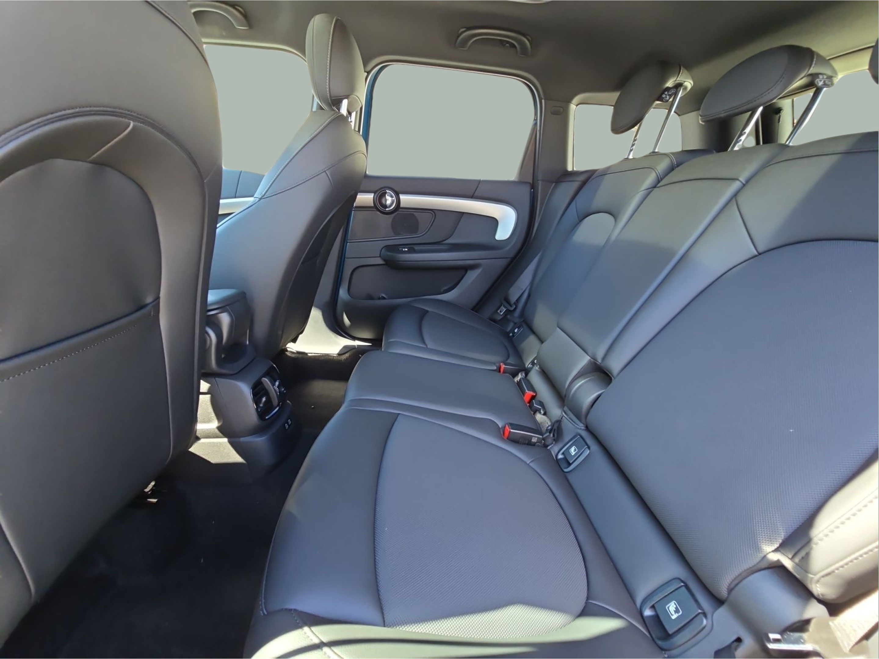 fotoG 8 del MINI MINI Countryman Cooper SD ALL4 140 kW (190 CV) 190cv Diesel de 2021 em Bragança