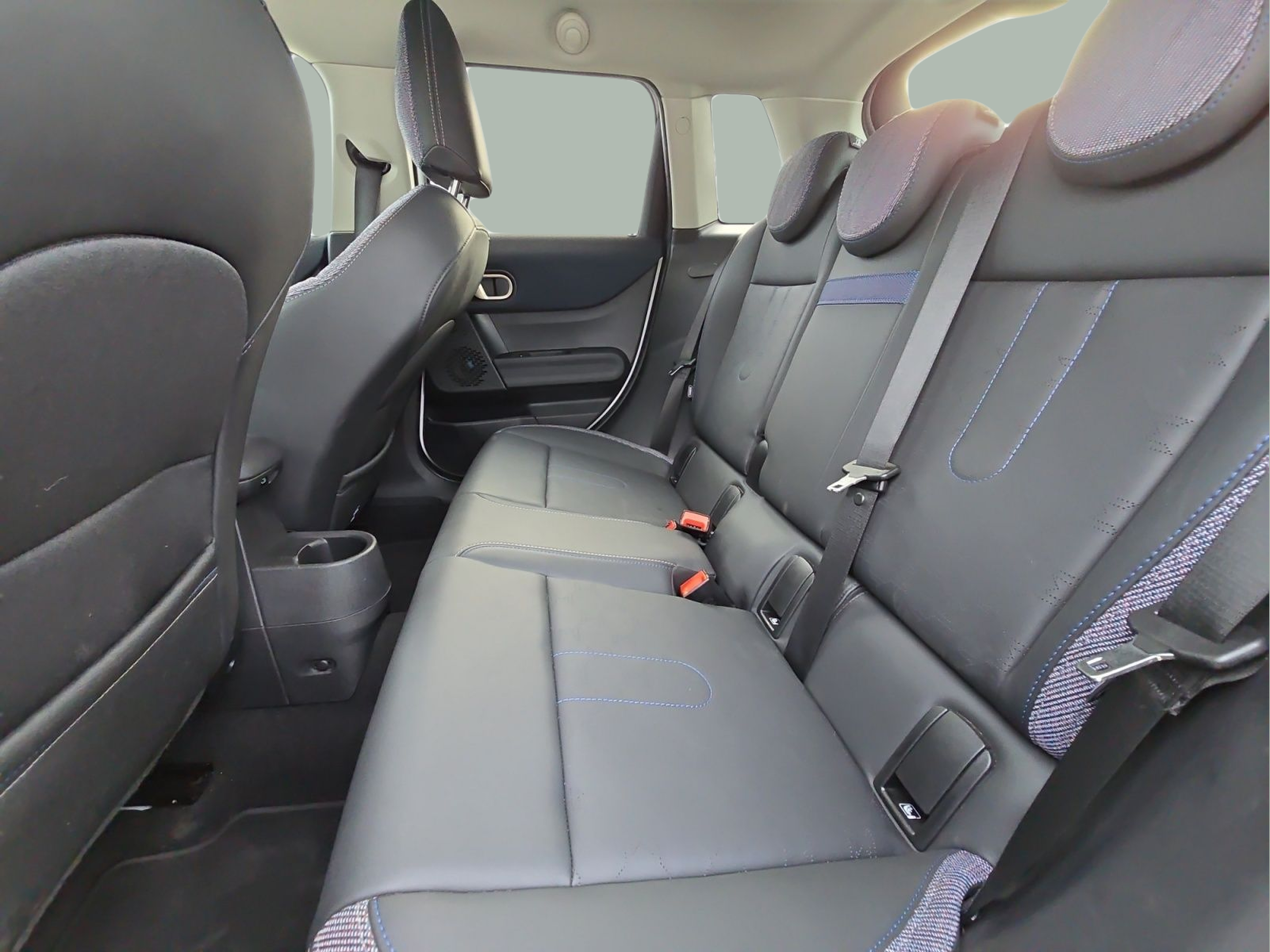 fotoG 8 del MINI MINI 5 Portas Cooper 115 kW (156 CV) 156cv Gasolina de 2025 em Bragança