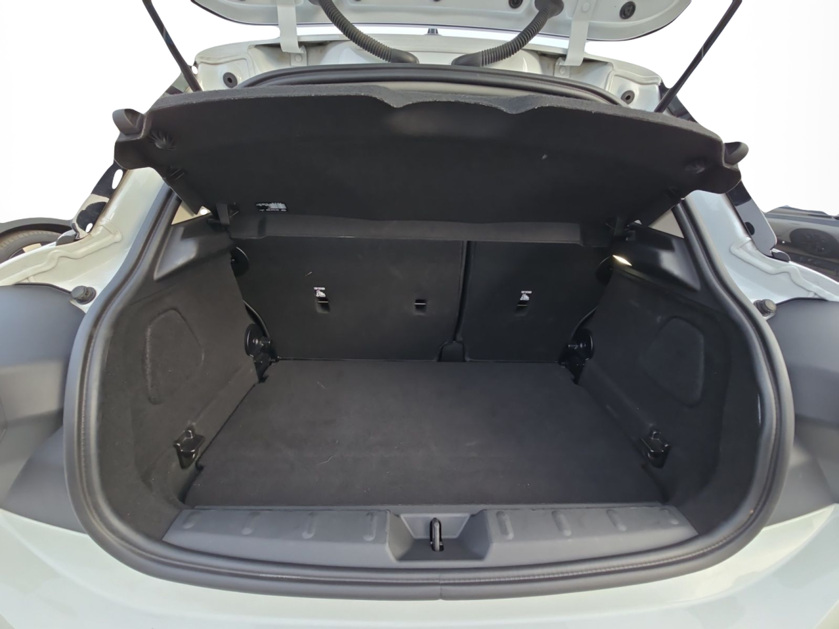 fotoG 16 del MINI MINI 5 Portas Cooper 115 kW (156 CV) 156cv Gasolina de 2025 em Bragança