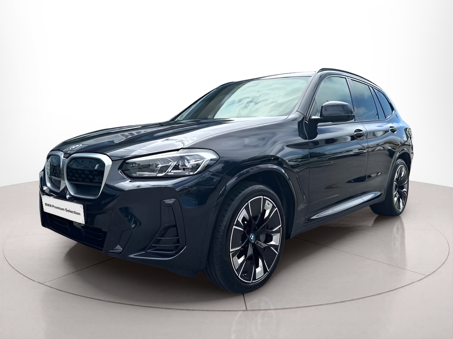 BMW iX3 iX3 80 kWh color Negro. Año 2023. 210KW(286CV). Elétrico. En concesionario Santogal Oeiras de Oeiras