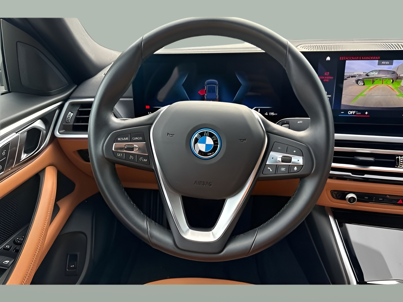 BMW i4 i4 eDrive40 color Negro. Año 2023. 250KW(340CV). Elétrico. En concesionario Santogal Praça de Espanha - Lisboa de Lisboa