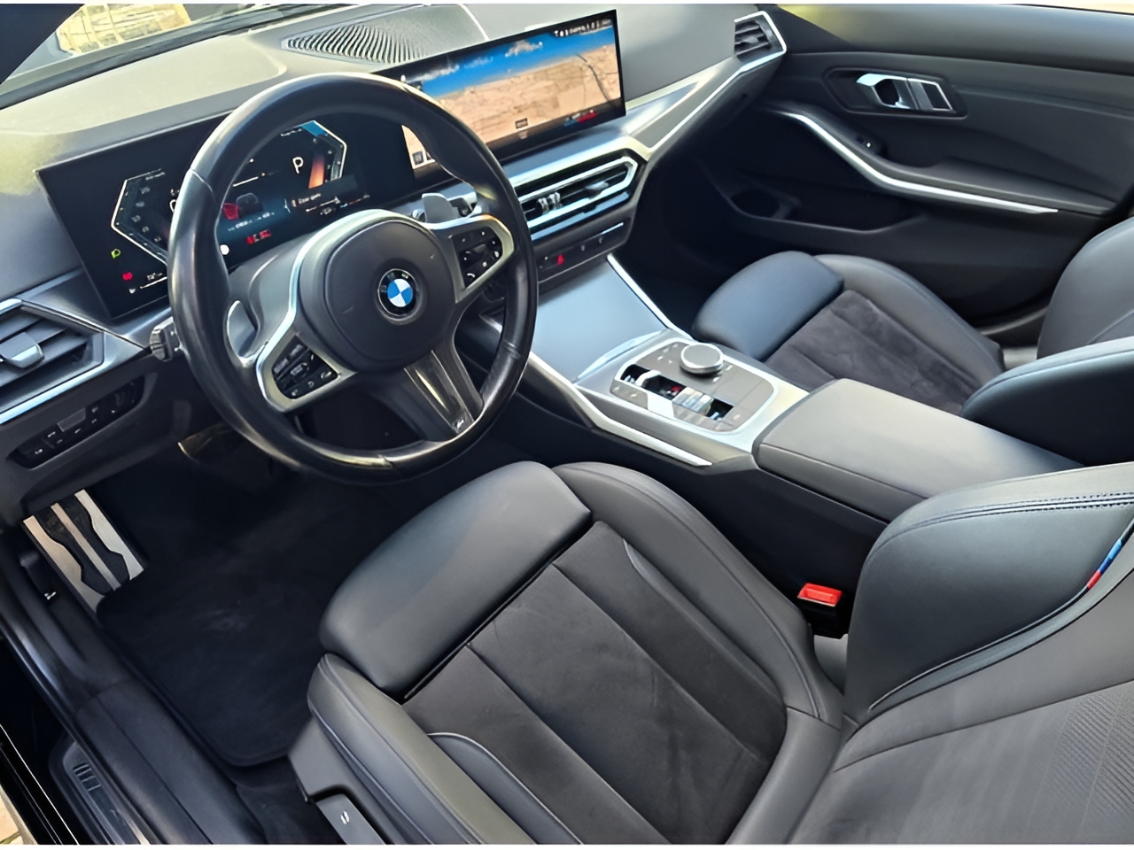 BMW Série 3 320d Touring color Negro. Año 2023. 140KW(190CV). Diesel. En concesionario Santogal Setúbal de Setúbal