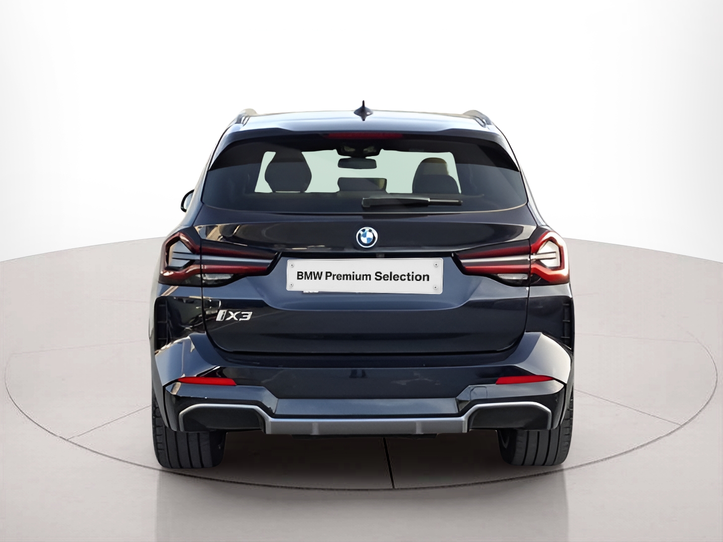 BMW iX3 iX3 80 kWh color Negro. Año 2023. 210KW(286CV). Elétrico. En concesionario Santogal Carnaxide de Oeiras
