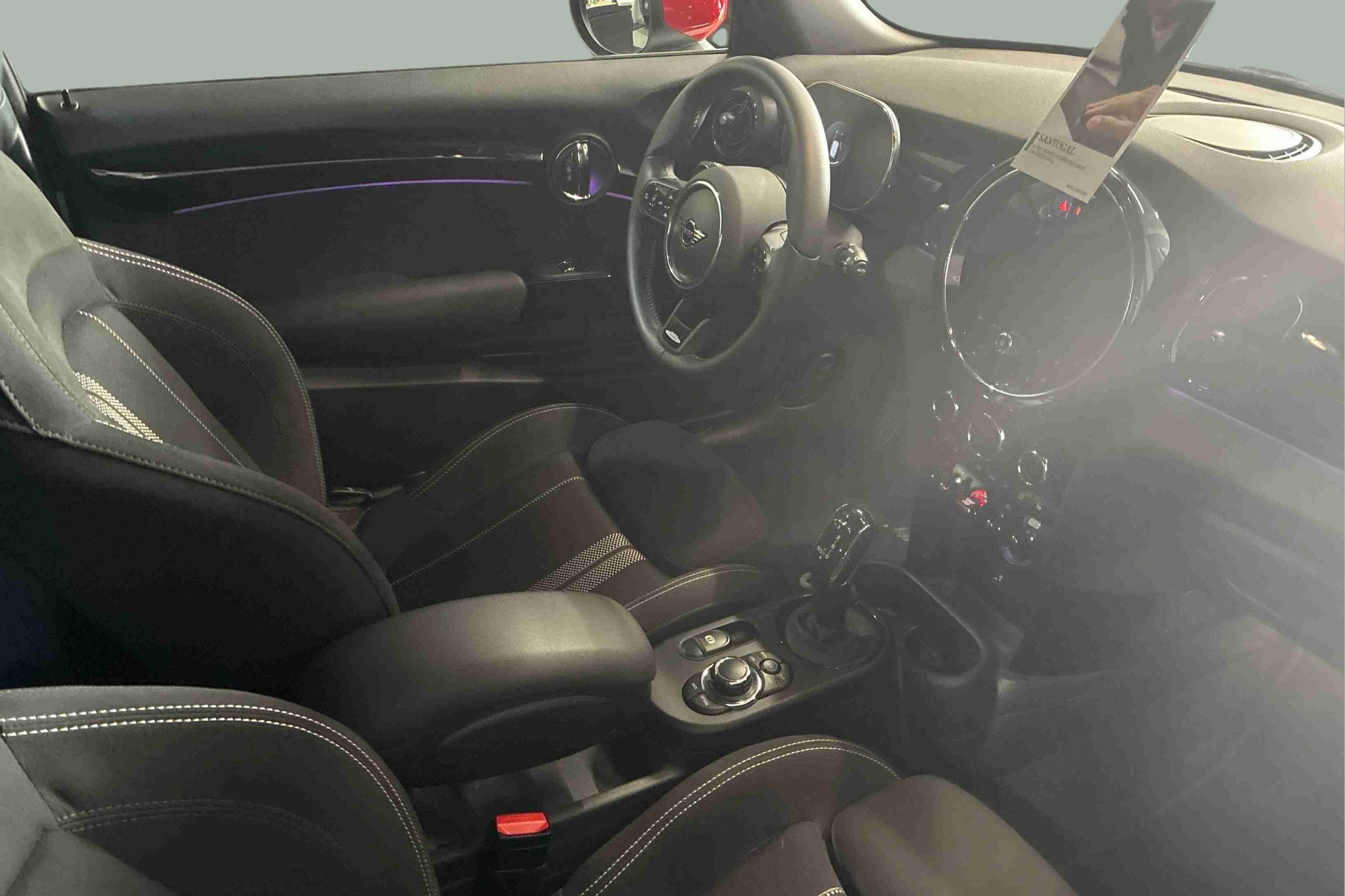 fotoG 7 del MINI MINI 3 Portas John Cooper Works 170 kW (231 CV) 231cv Gasolina de 2023 em Oeiras