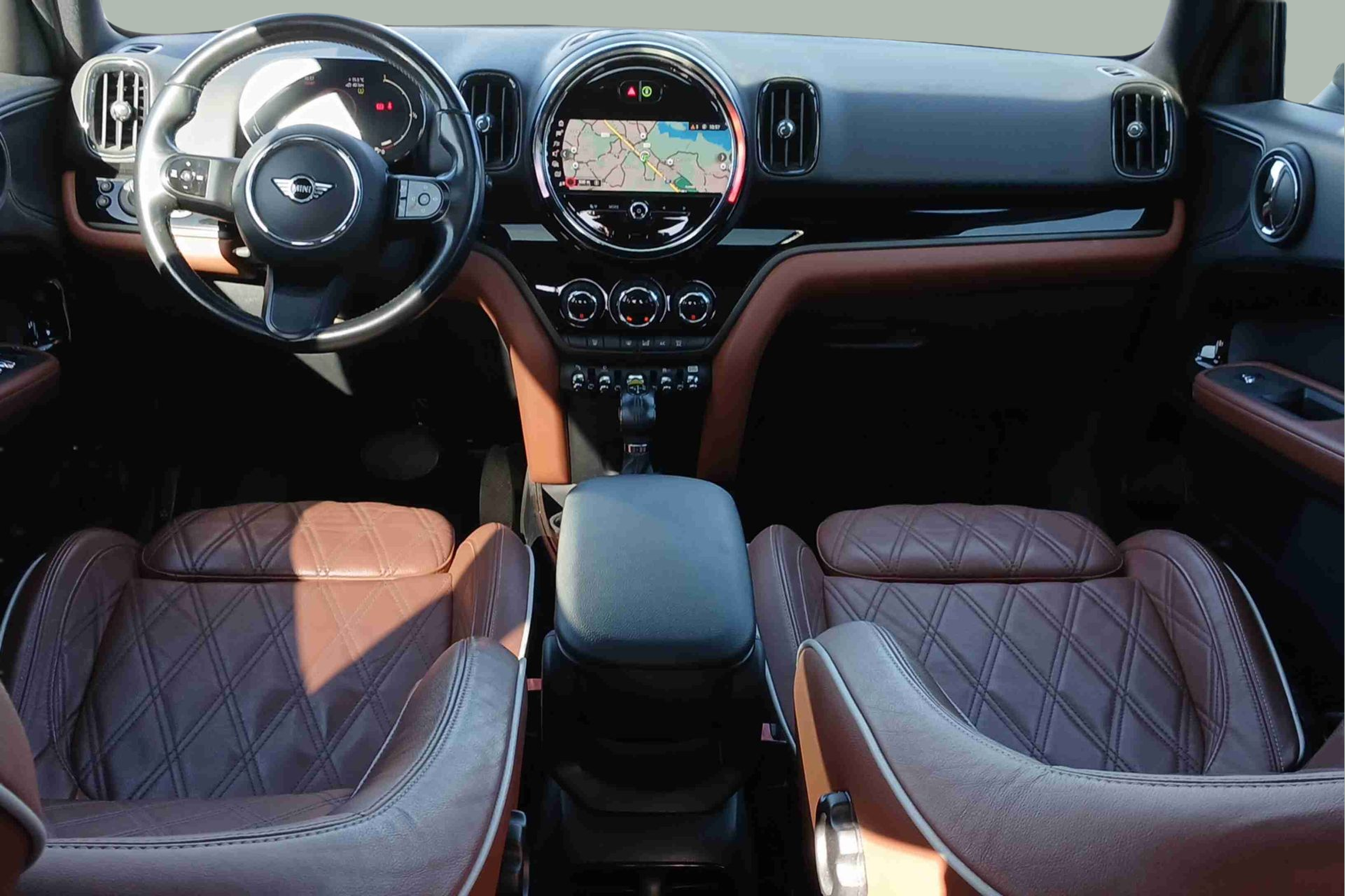 fotoG 8 del MINI MINI Countryman Cooper S E ALL4 162 kW (220 CV) 220cv Elétrico / Gasolina Híbrido de 2021 em Oeiras