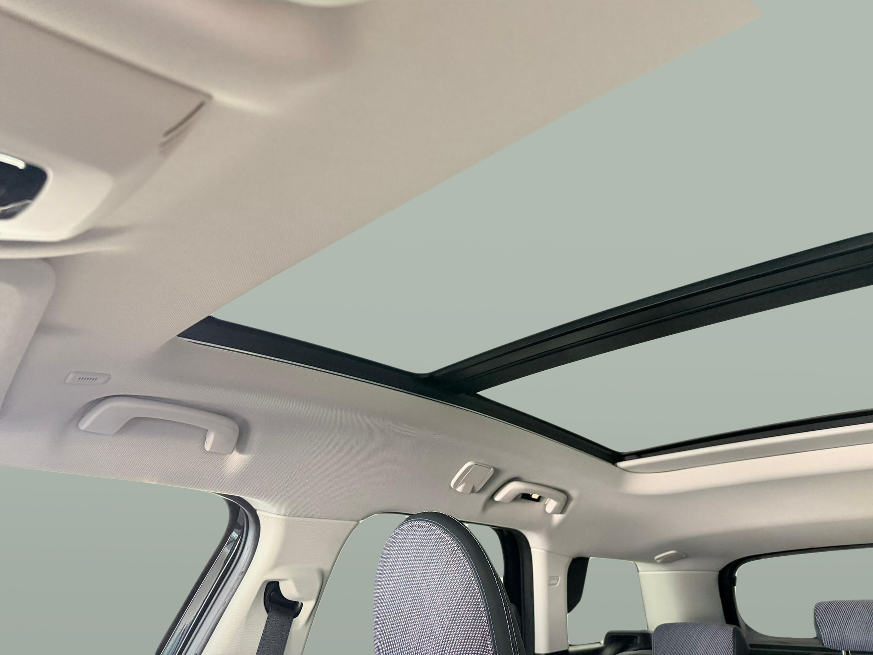 fotoG 12 del MINI Countryman Eléctrico E 150 kW (204 CV) 204cv Elétrico de 2024 em Oeiras